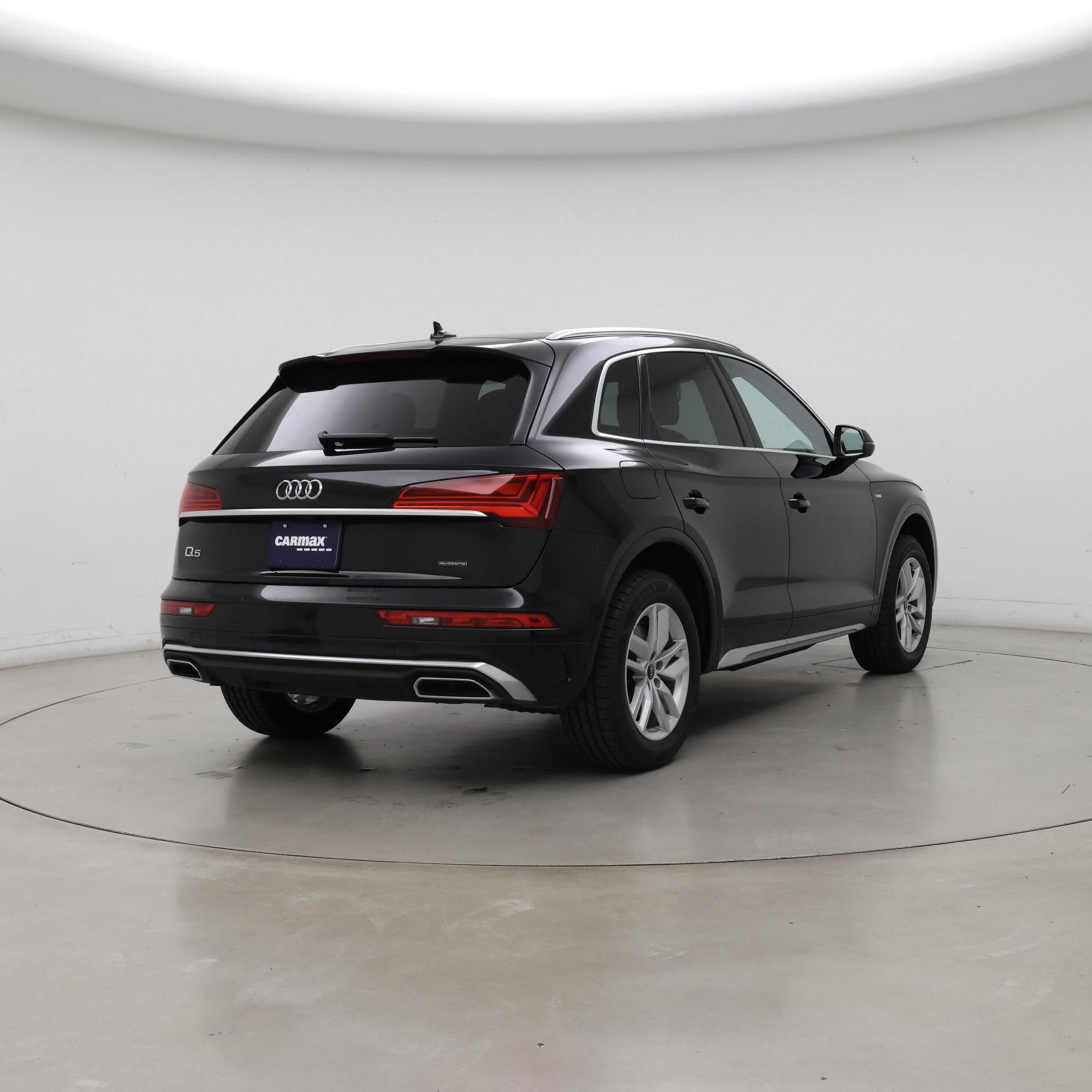 Thumbnail: 2023 Audi Q5 - 8