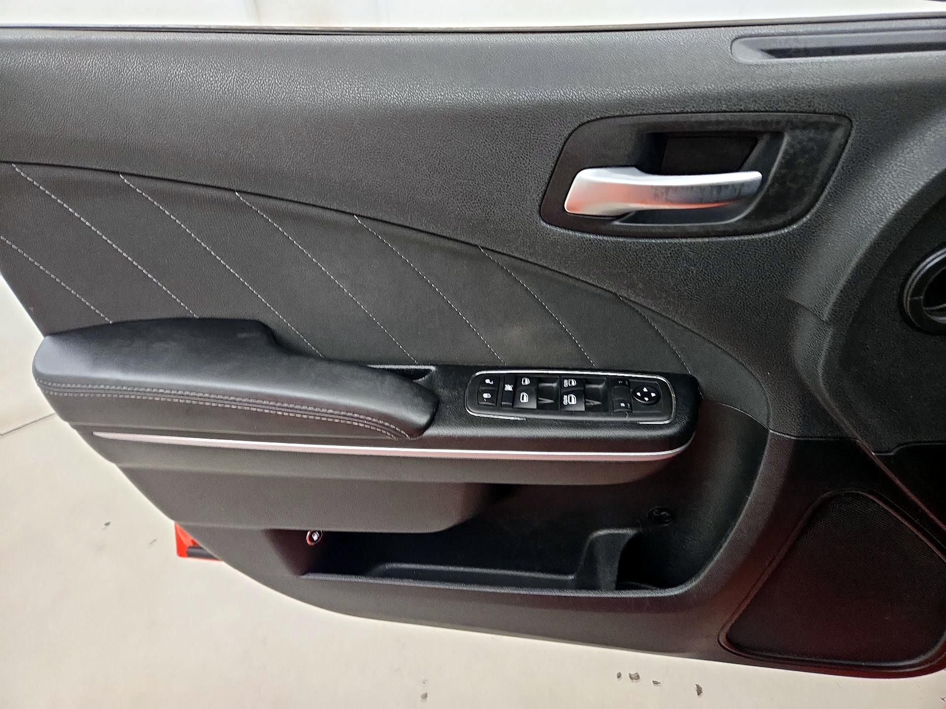 Thumbnail: 2019 Dodge Charger - 12