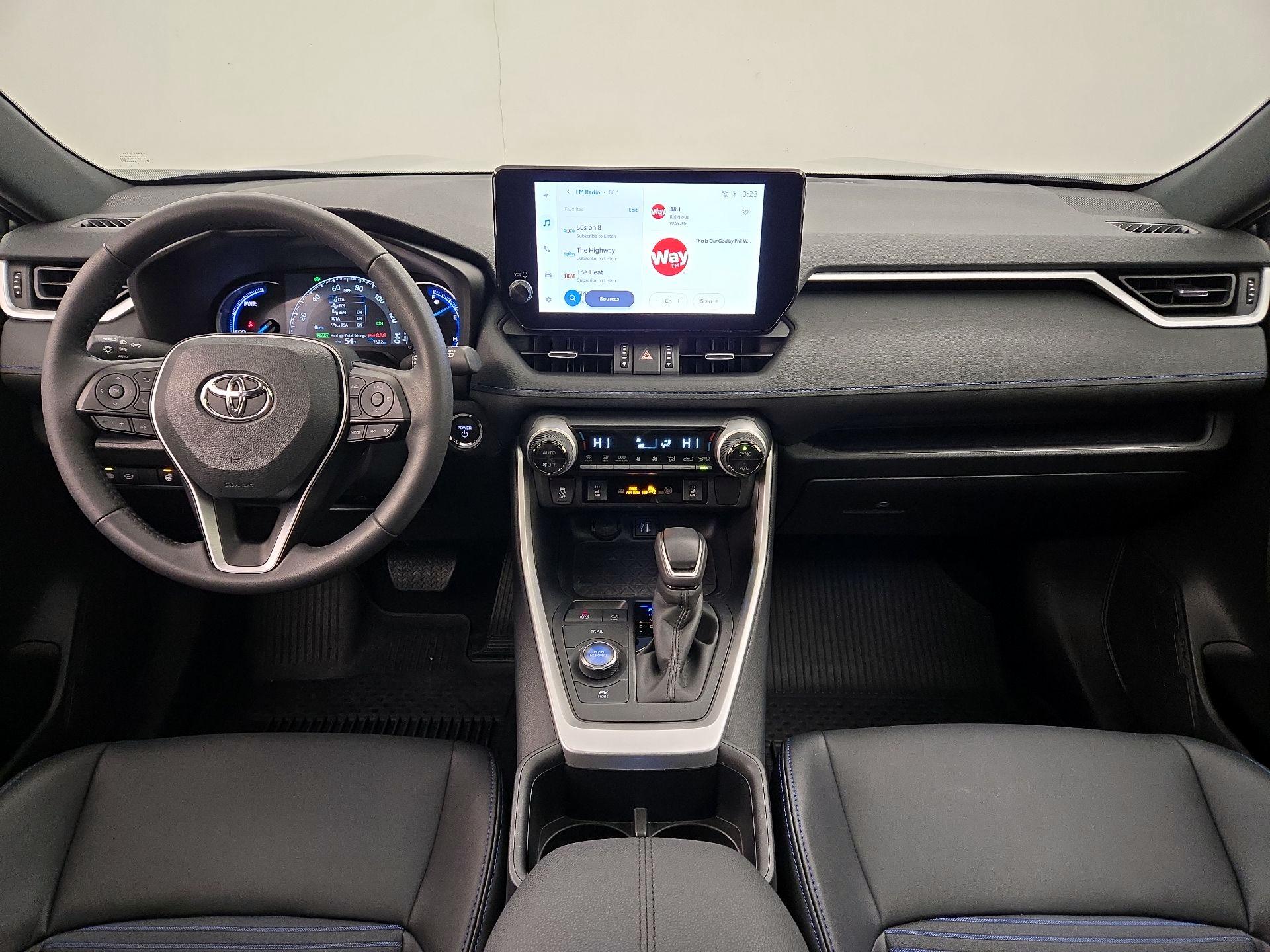 Thumbnail: 2025 Toyota RAV4 - 9