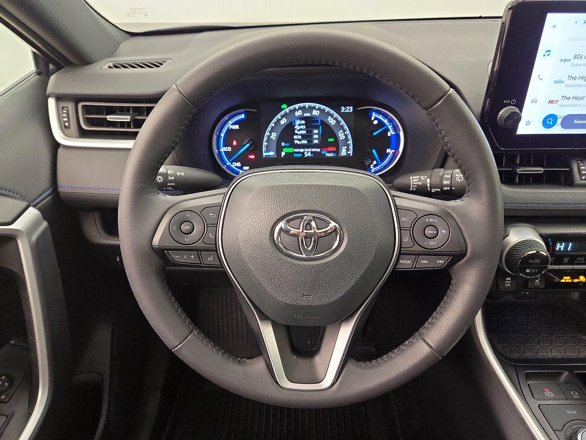 Thumbnail: 2025 Toyota RAV4 - 10