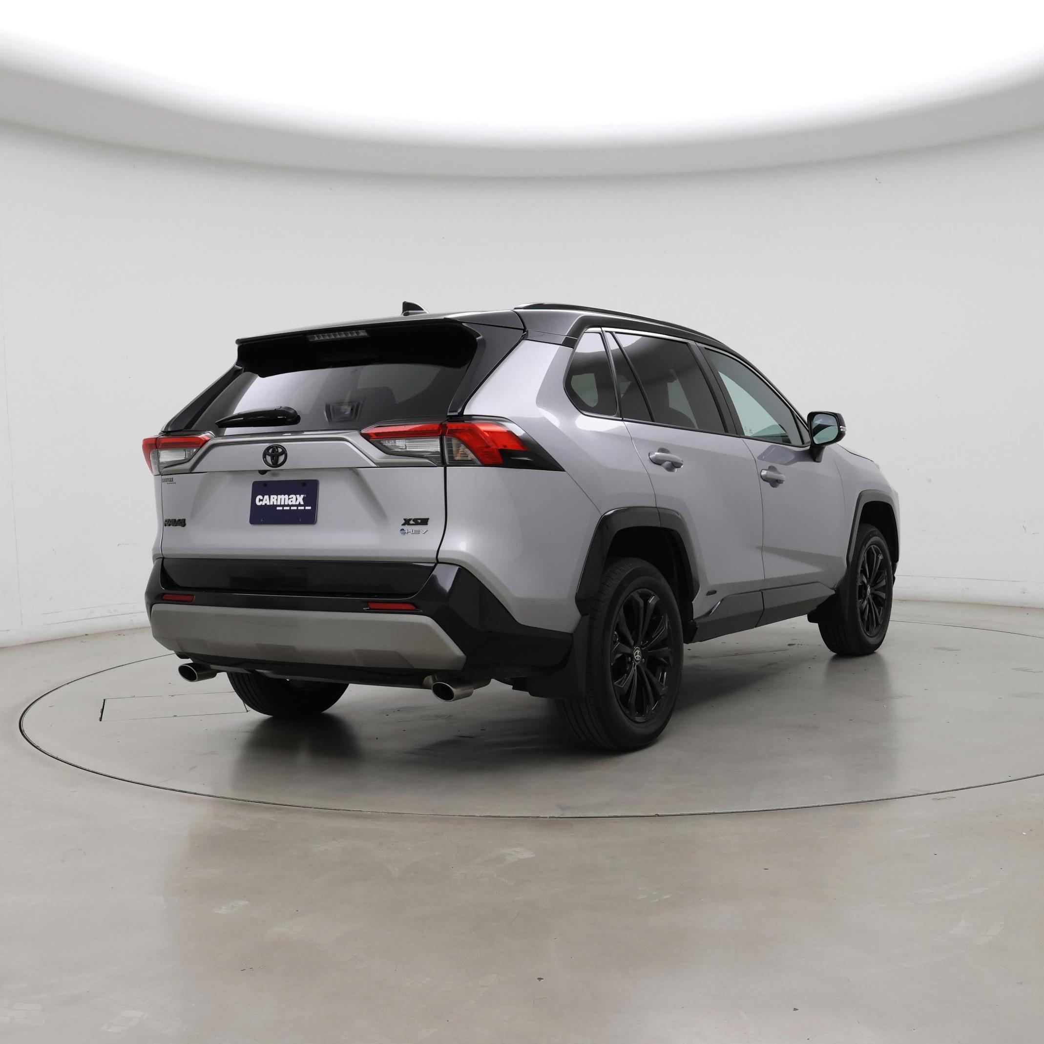 Thumbnail: 2025 Toyota RAV4 - 8