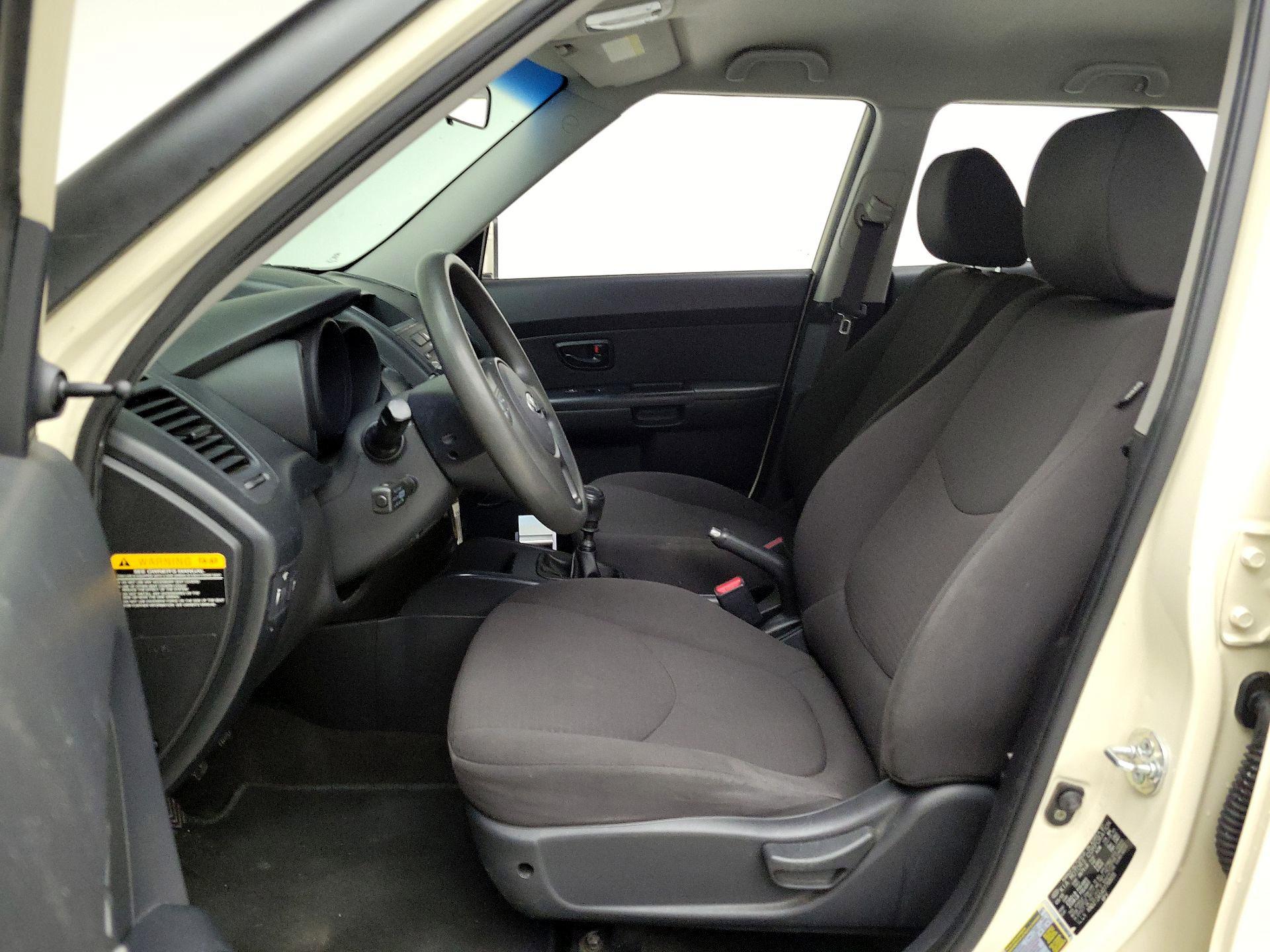 Thumbnail: 2013 Kia Soul - 11