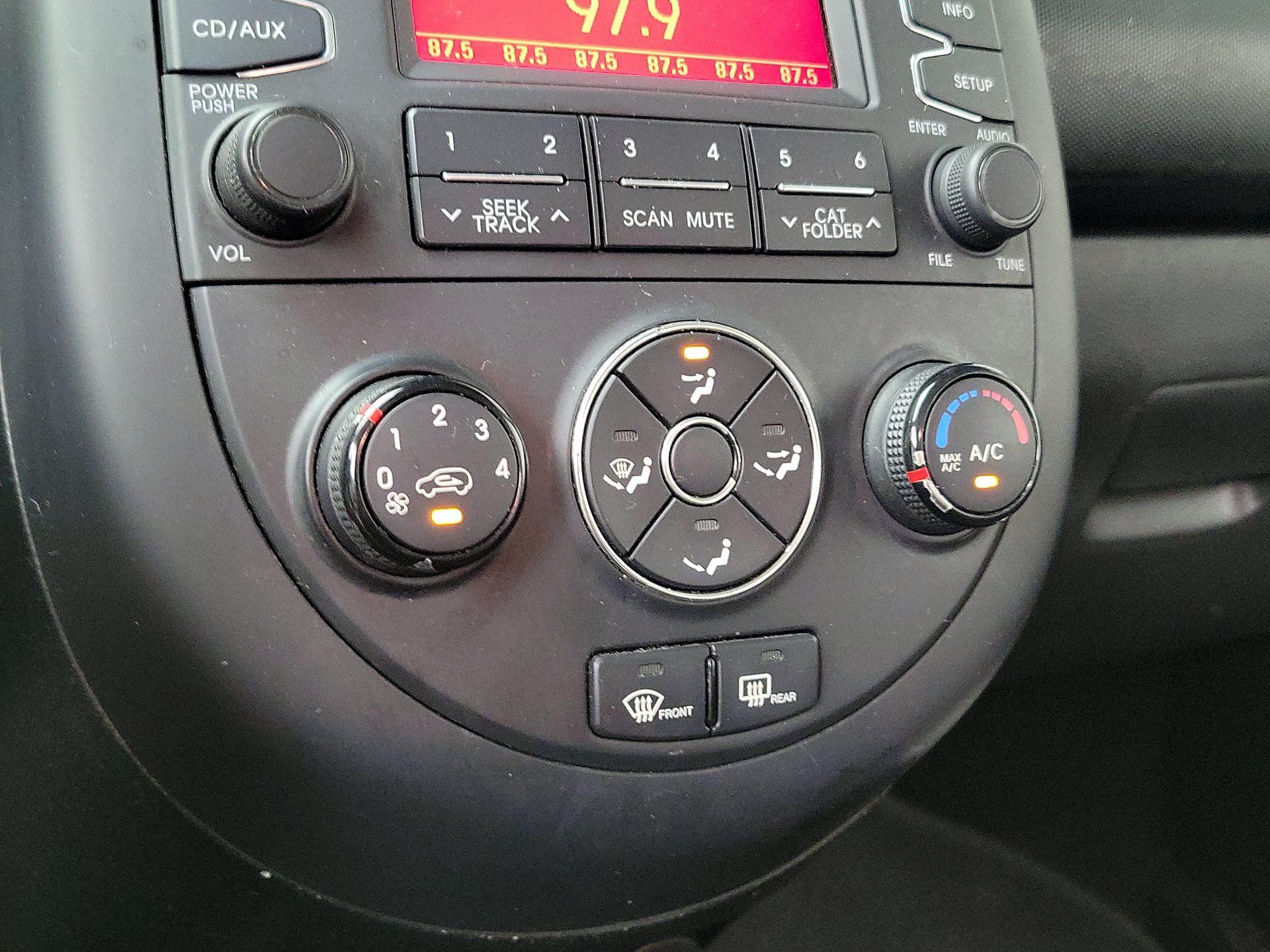 Thumbnail: 2013 Kia Soul - 15