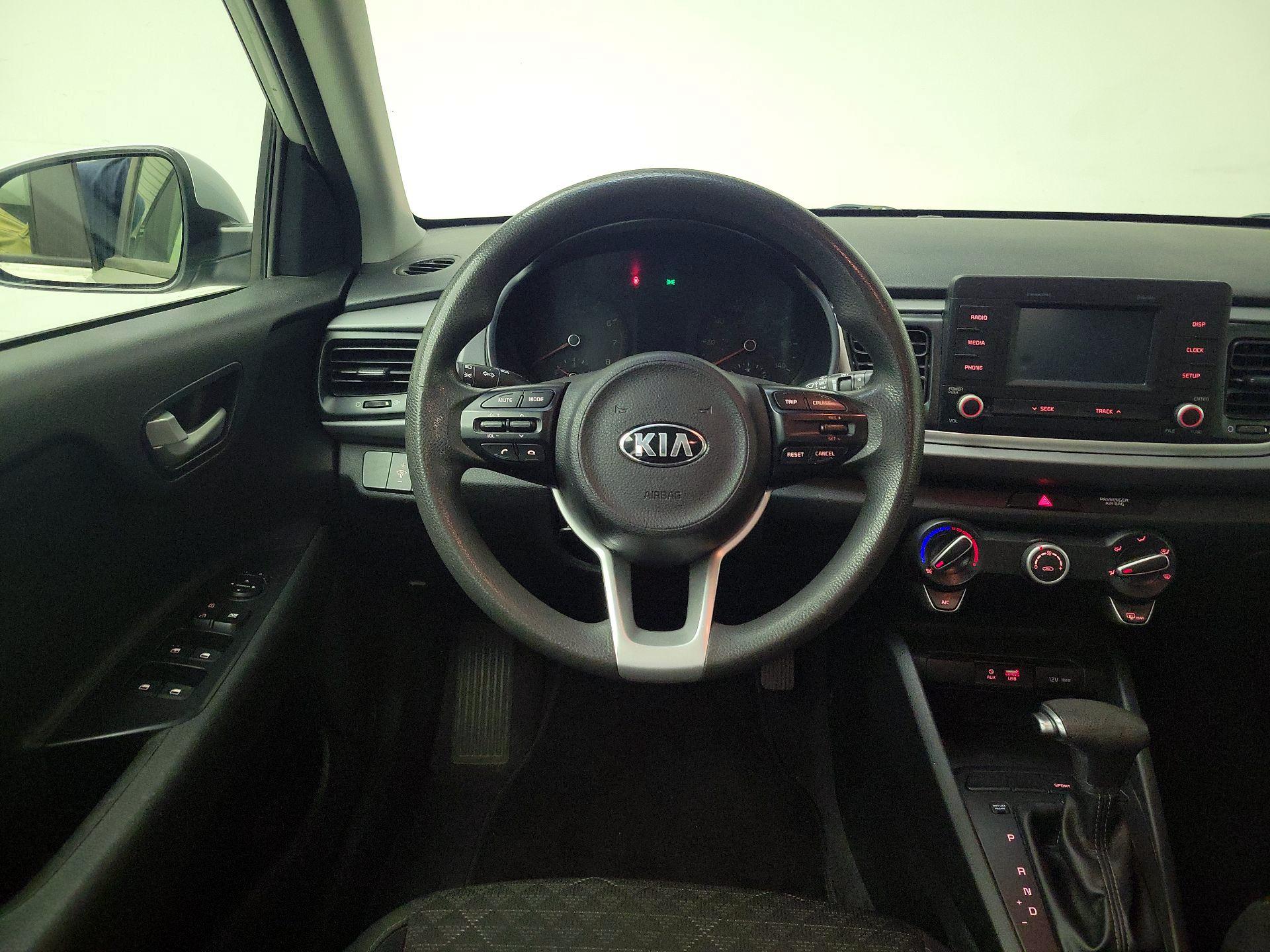 Thumbnail: 2018 Kia Rio5 - 10