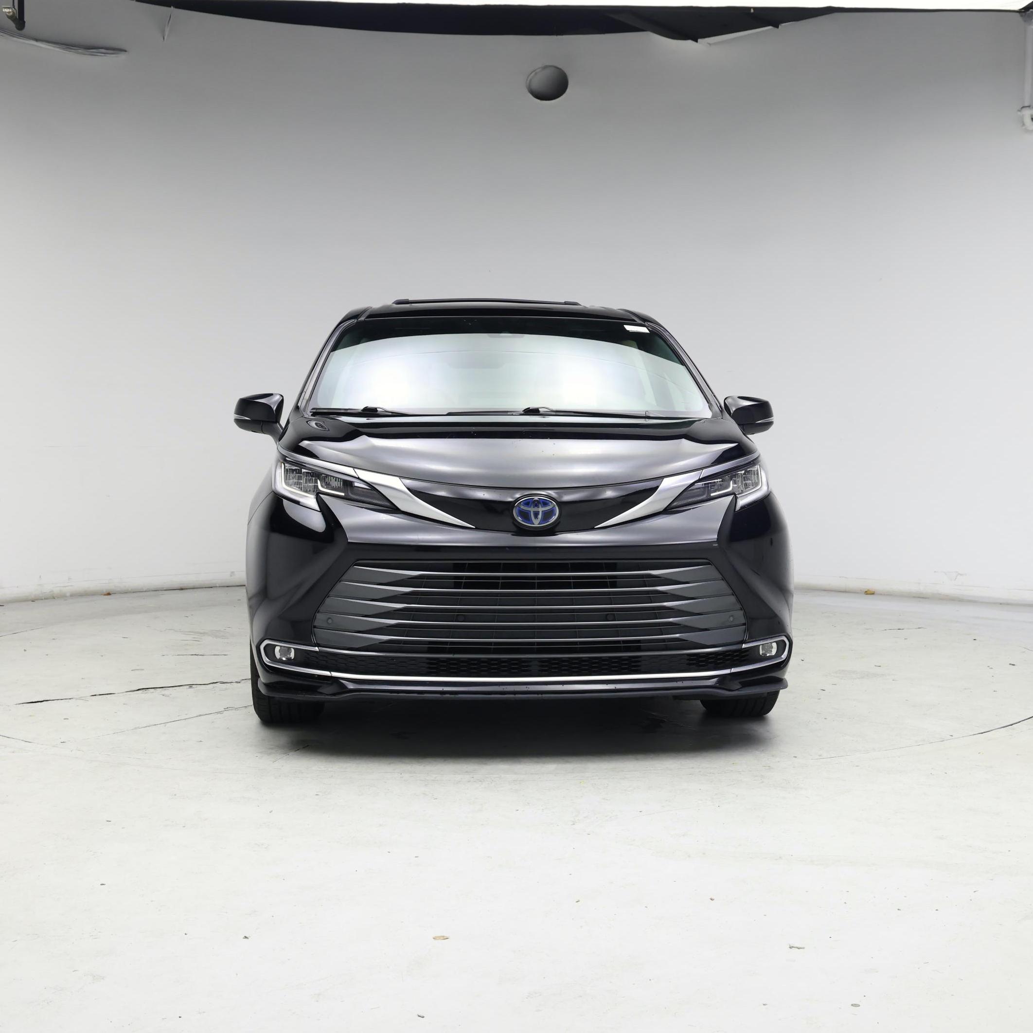 Thumbnail: 2022 Toyota Sienna - 5