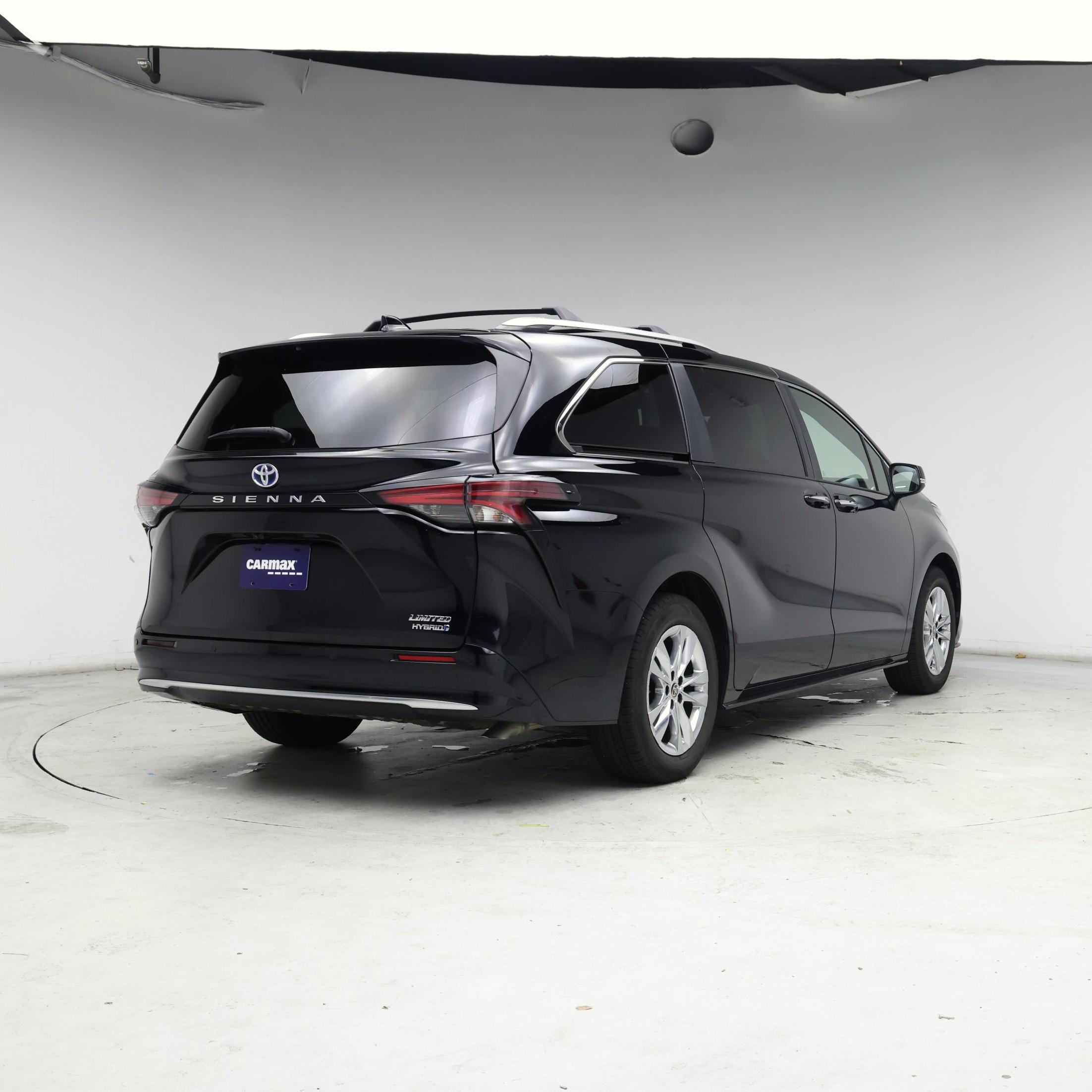 Thumbnail: 2022 Toyota Sienna - 8