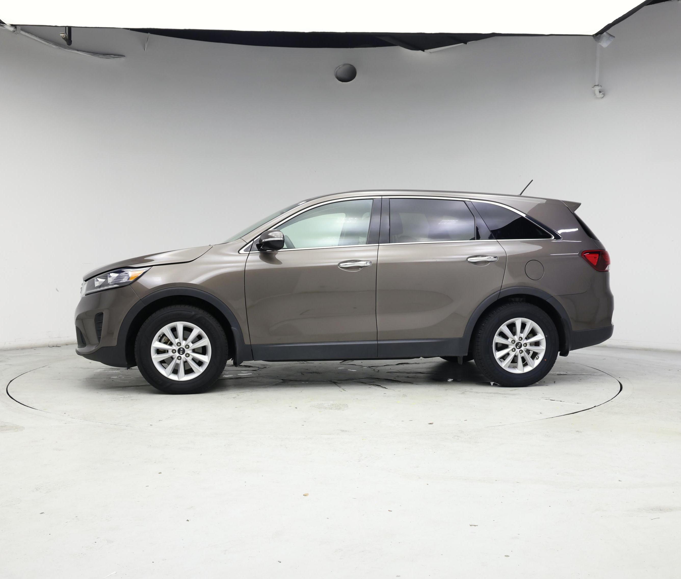 Thumbnail: 2020 Kia Sorento - 3
