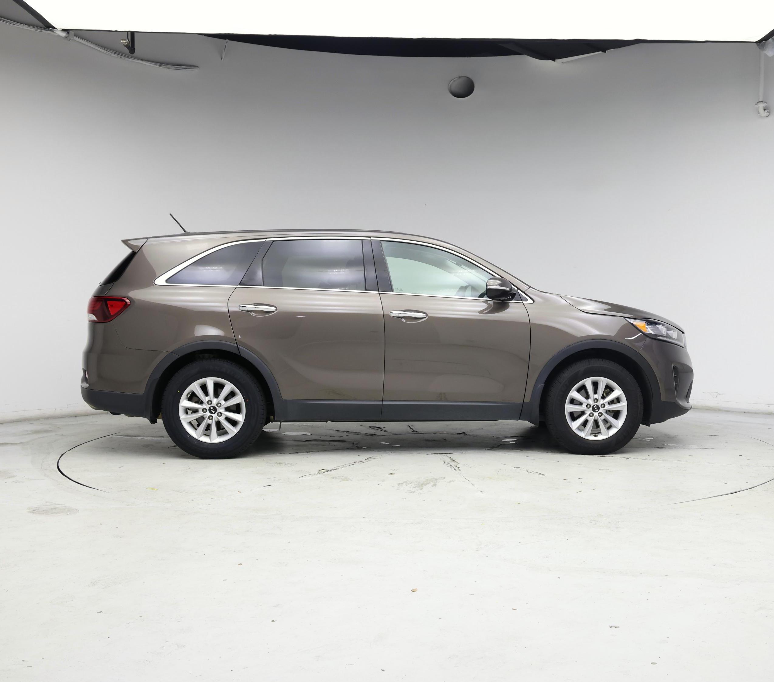 Thumbnail: 2020 Kia Sorento - 7