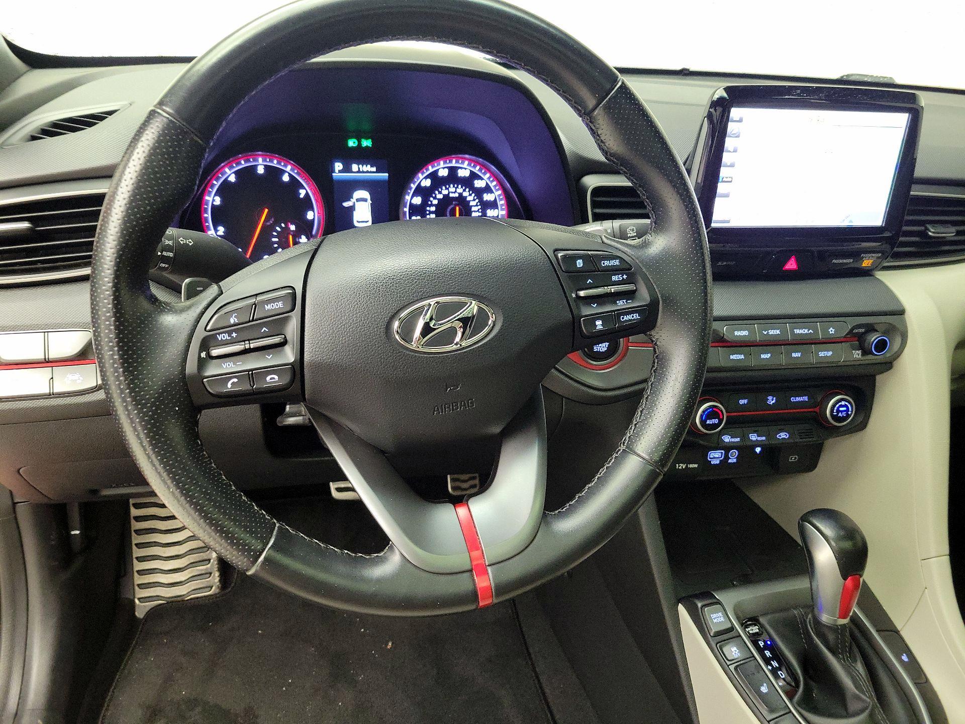 Thumbnail: 2019 Hyundai Veloster - 10
