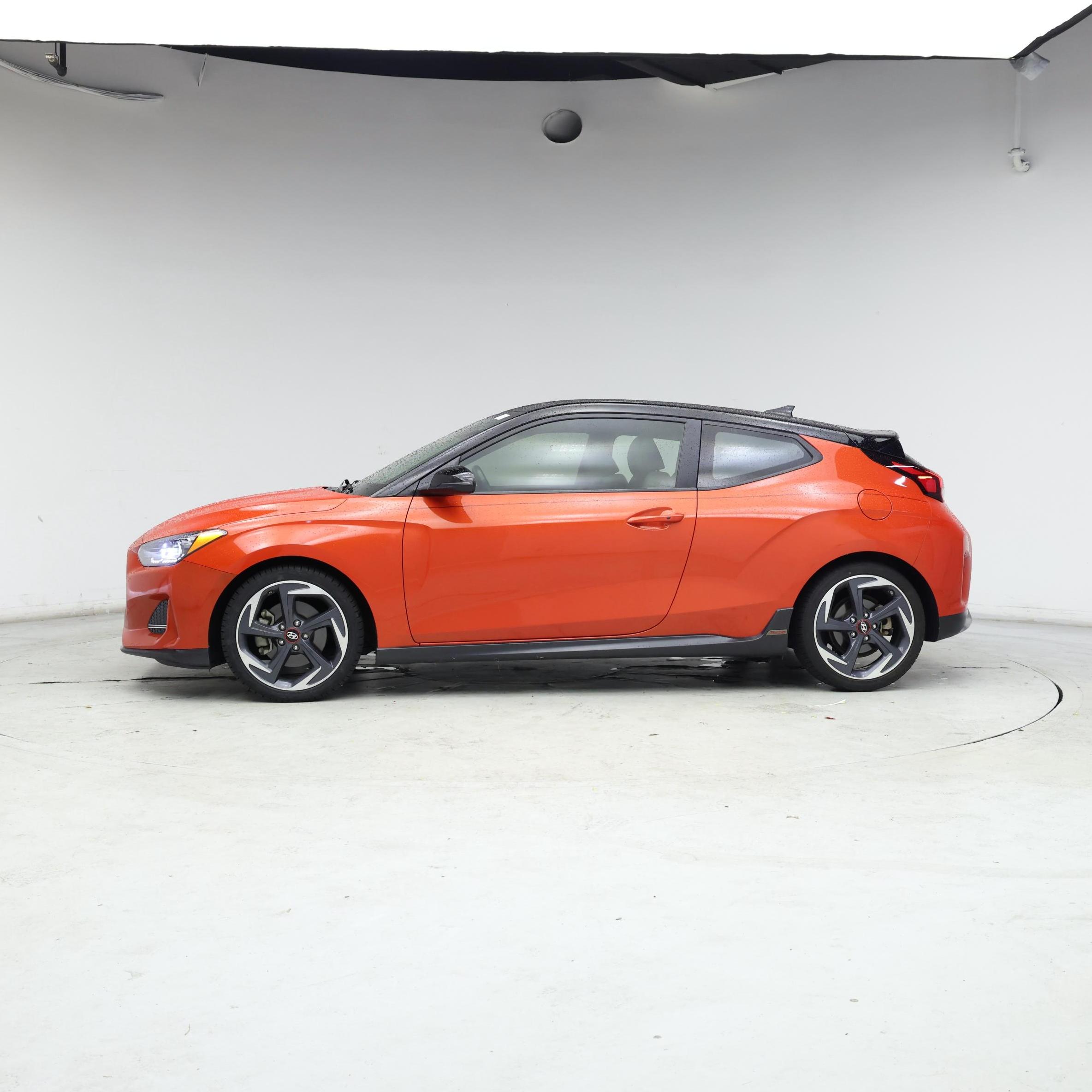 Thumbnail: 2019 Hyundai Veloster - 3