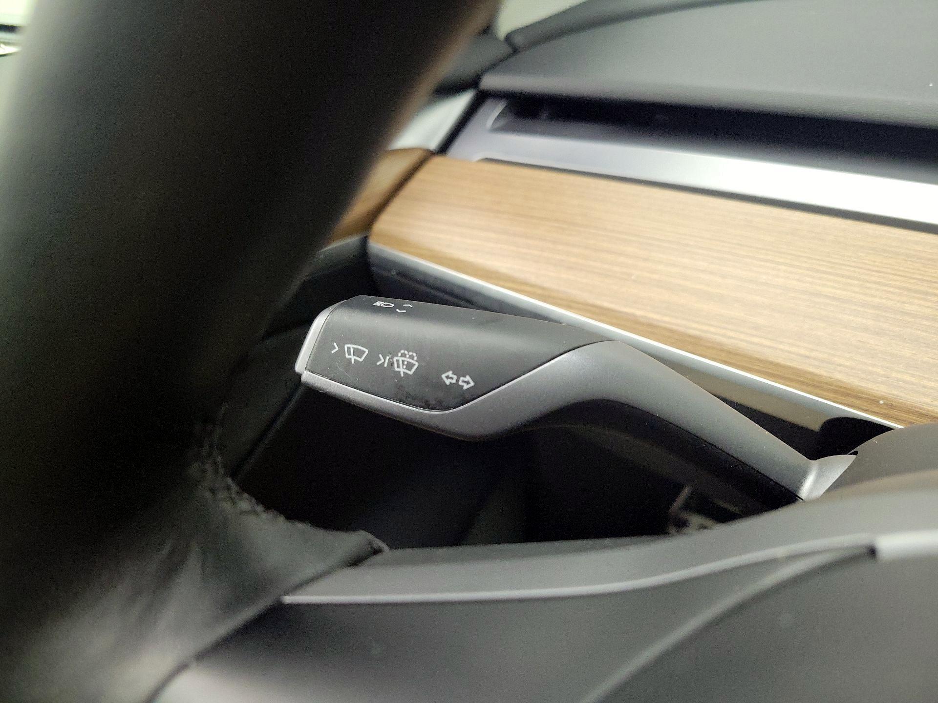 Thumbnail: 2022 Tesla Model 3 - 13