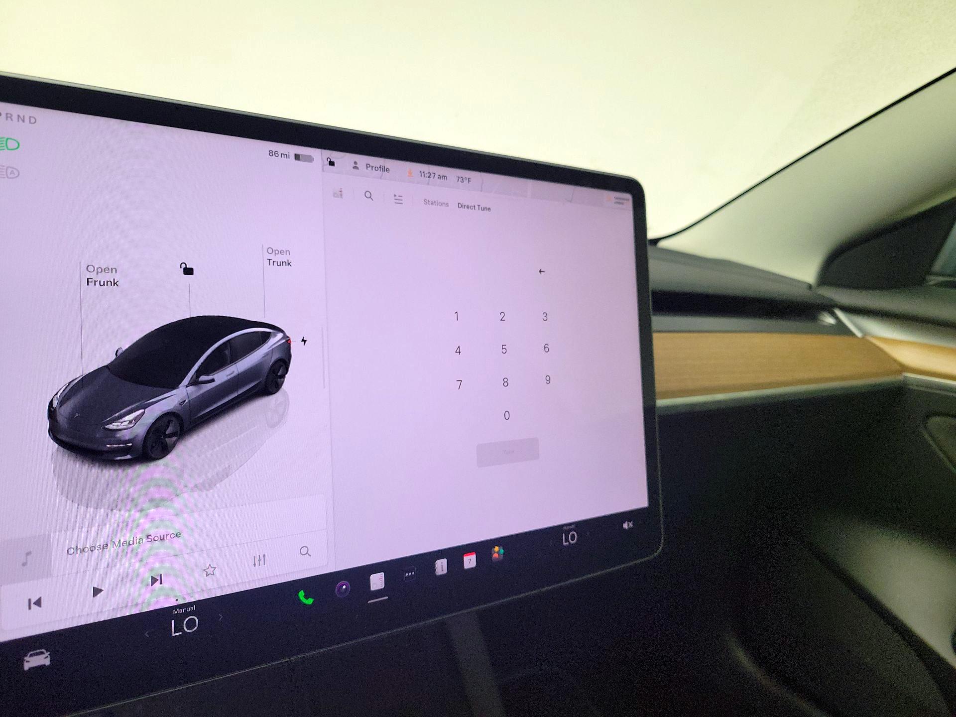 Thumbnail: 2022 Tesla Model 3 - 15