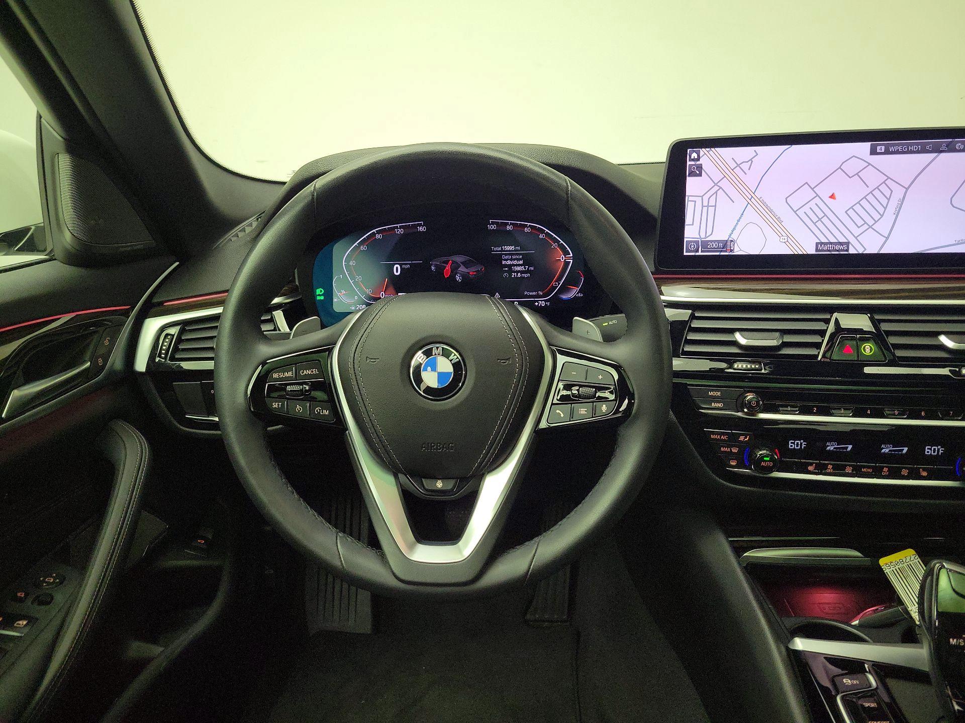 Thumbnail: 2021 BMW 5 Series - 10