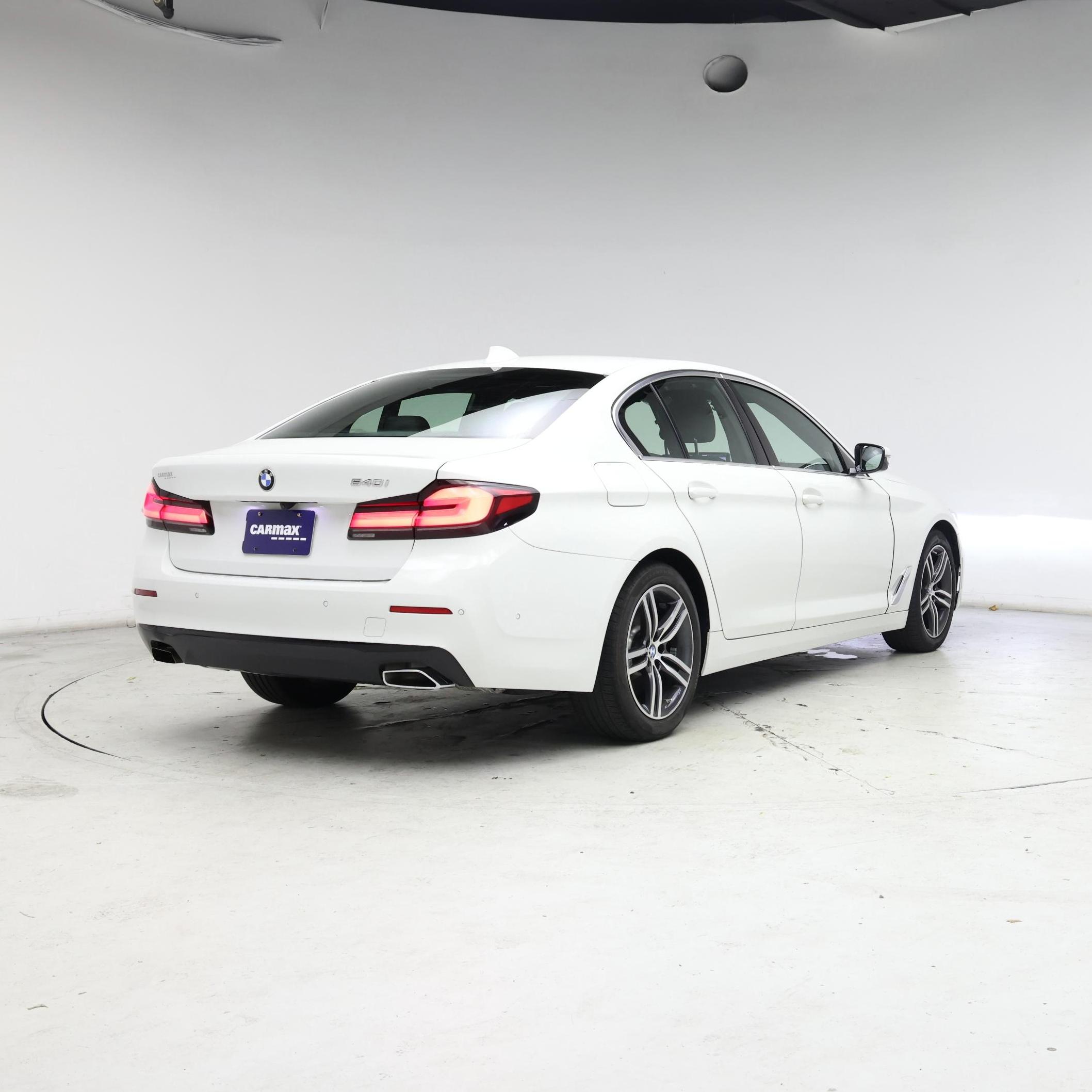 Thumbnail: 2021 BMW 5 Series - 8