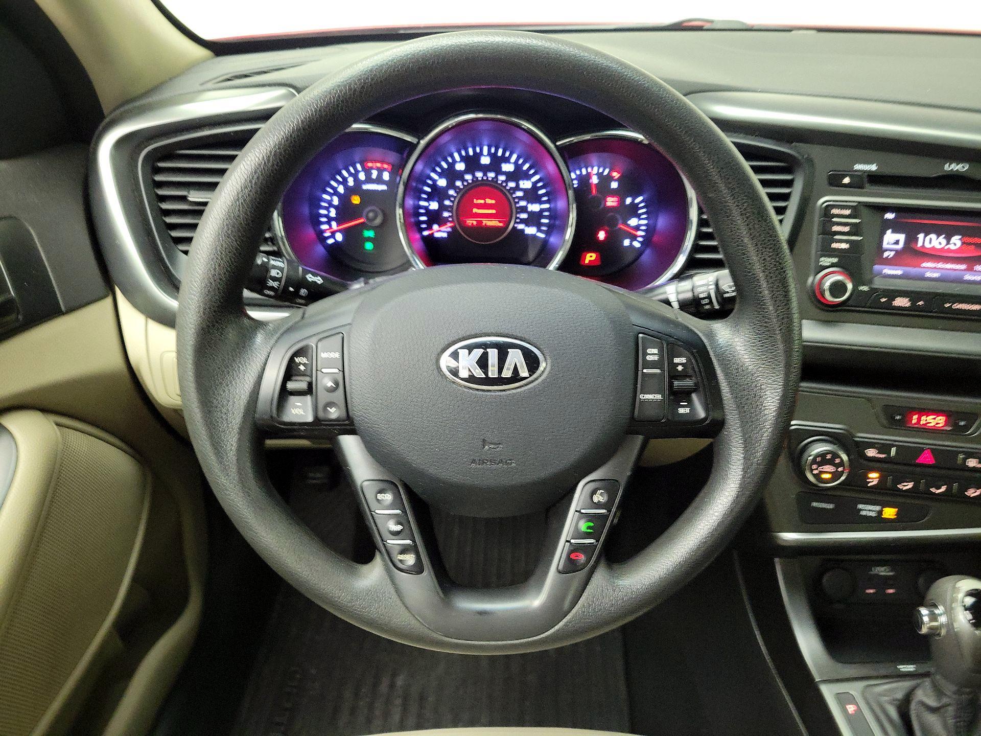 Thumbnail: 2013 Kia Optima - 10