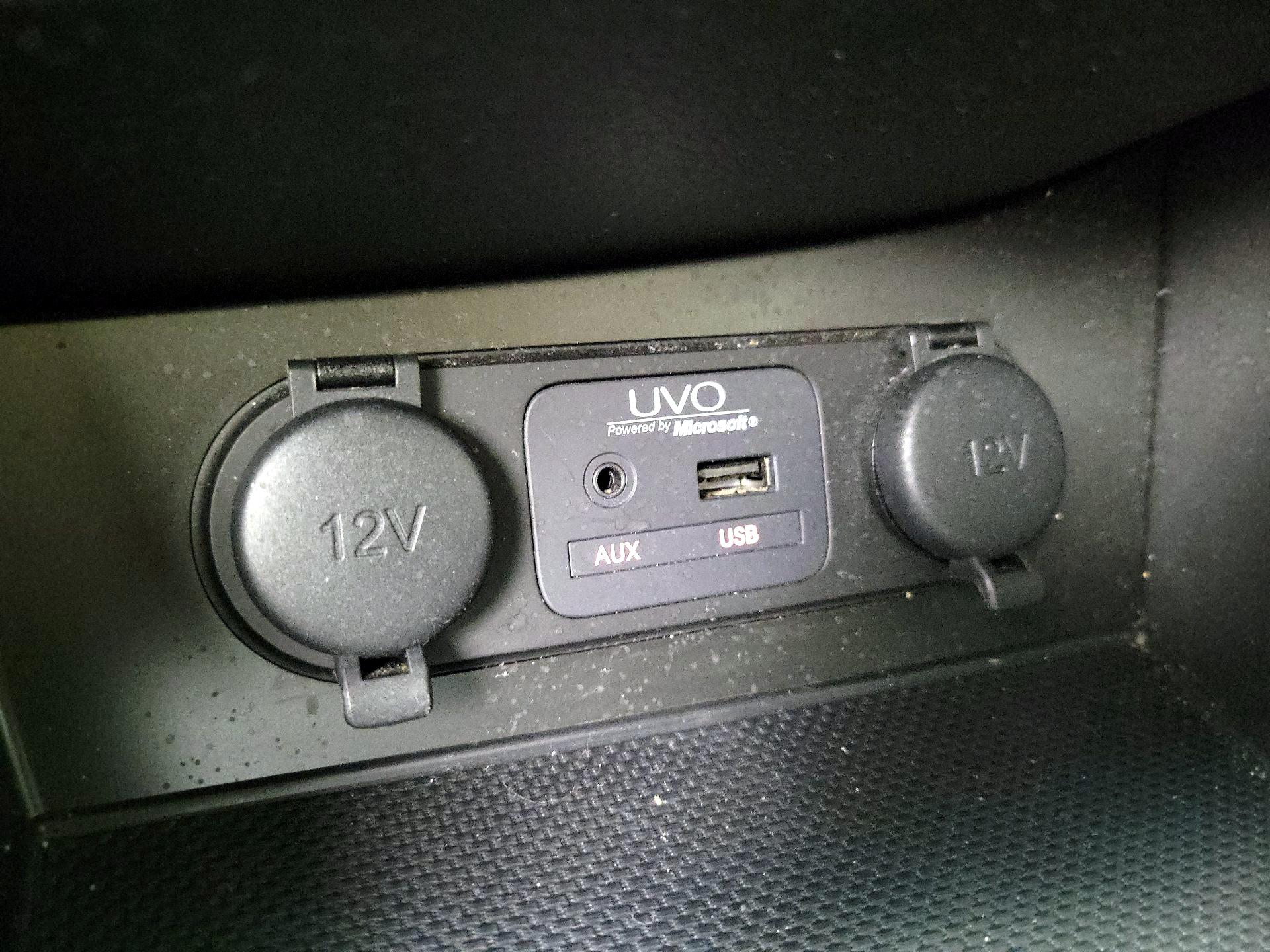 Thumbnail: 2013 Kia Optima - 18