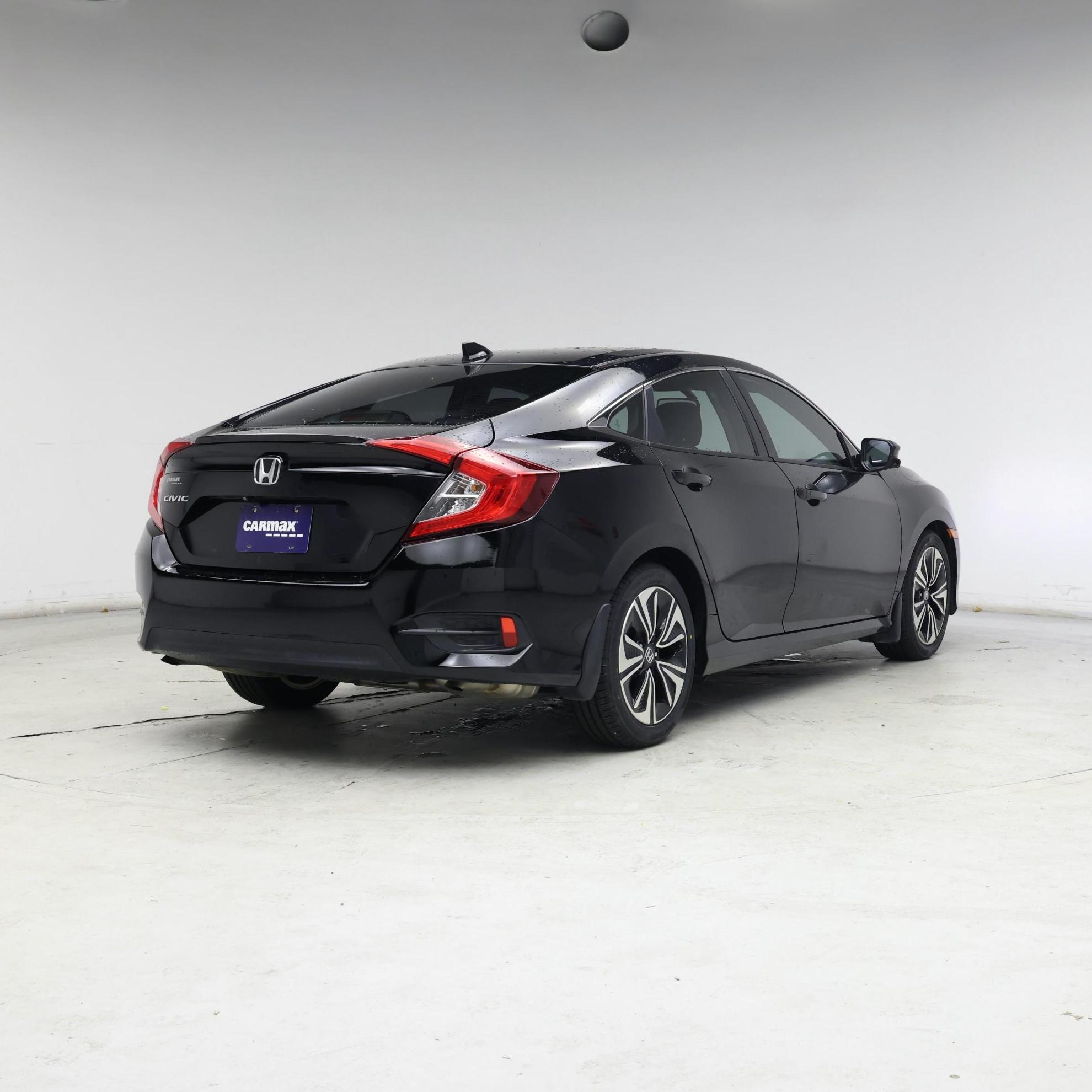 Thumbnail: 2017 Honda Civic - 8
