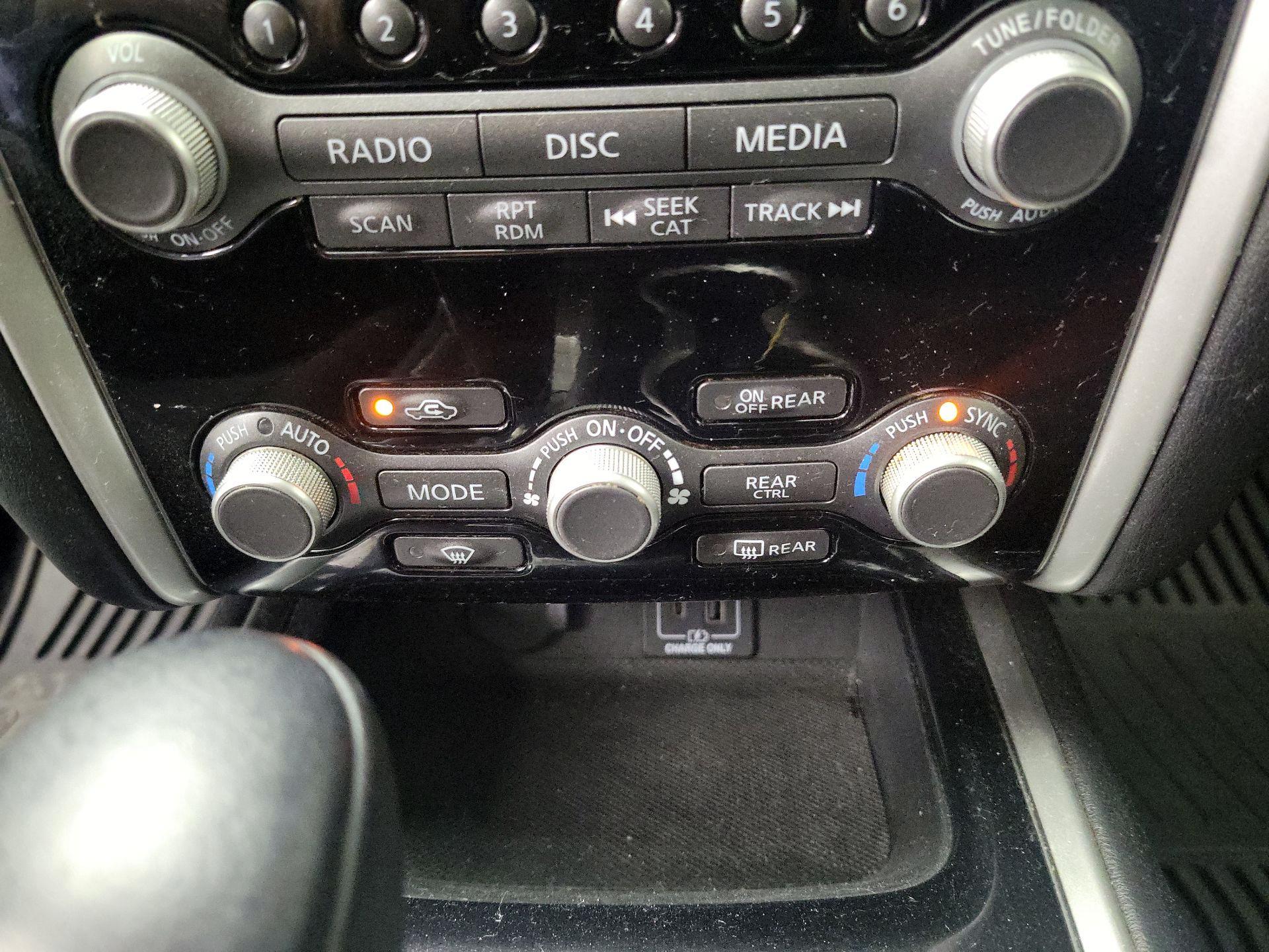 Thumbnail: 2019 Nissan Pathfinder - 16