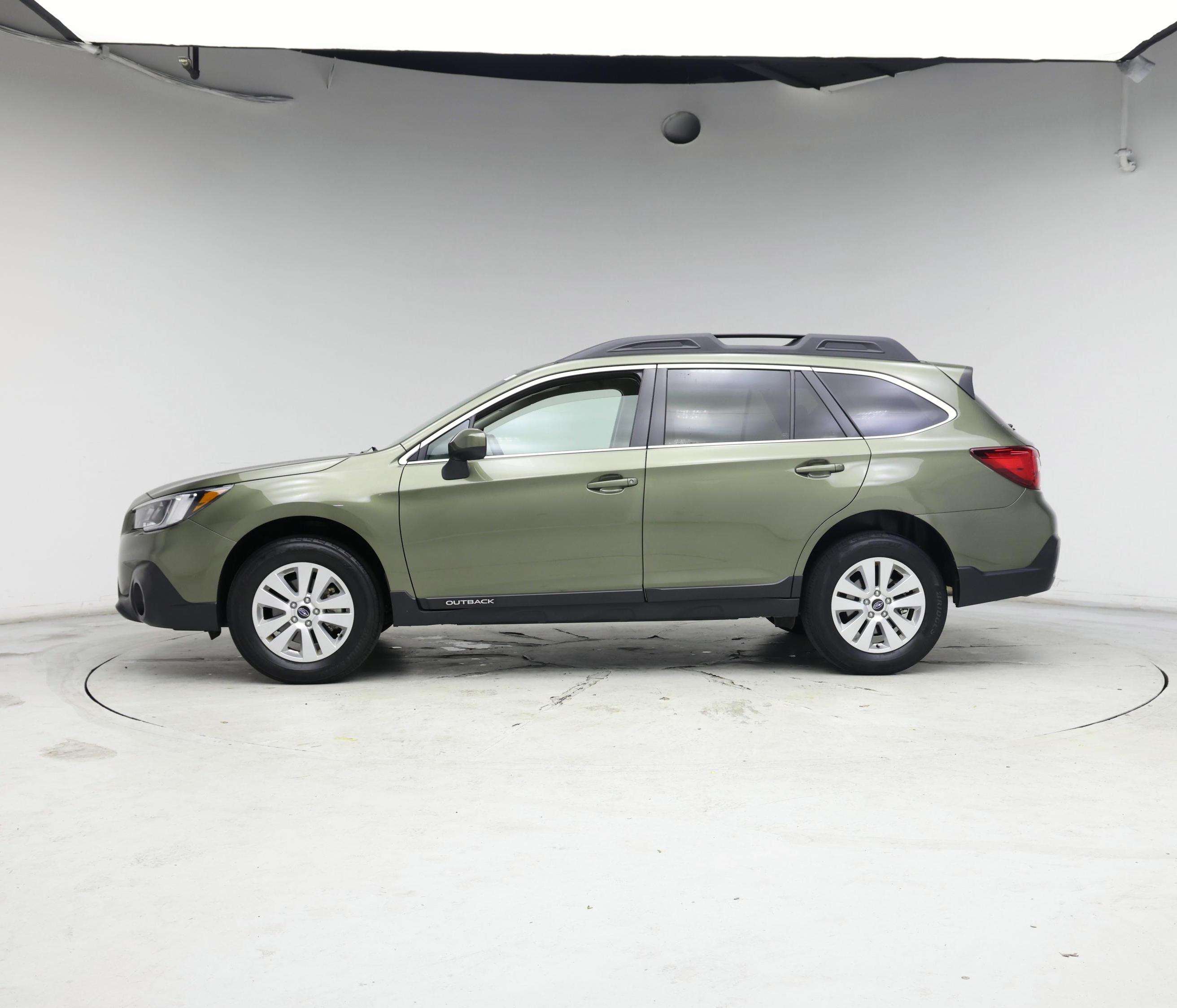 Thumbnail: 2019 Subaru Outback - 3