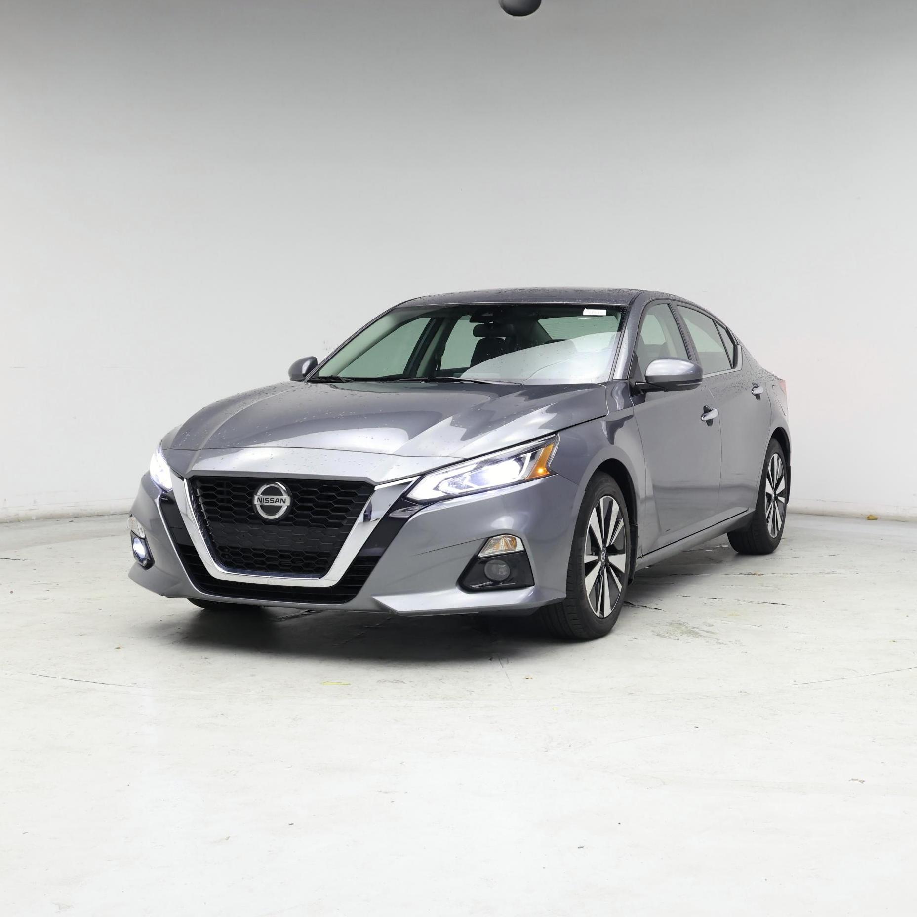 Thumbnail: 2022 Nissan Altima - 4