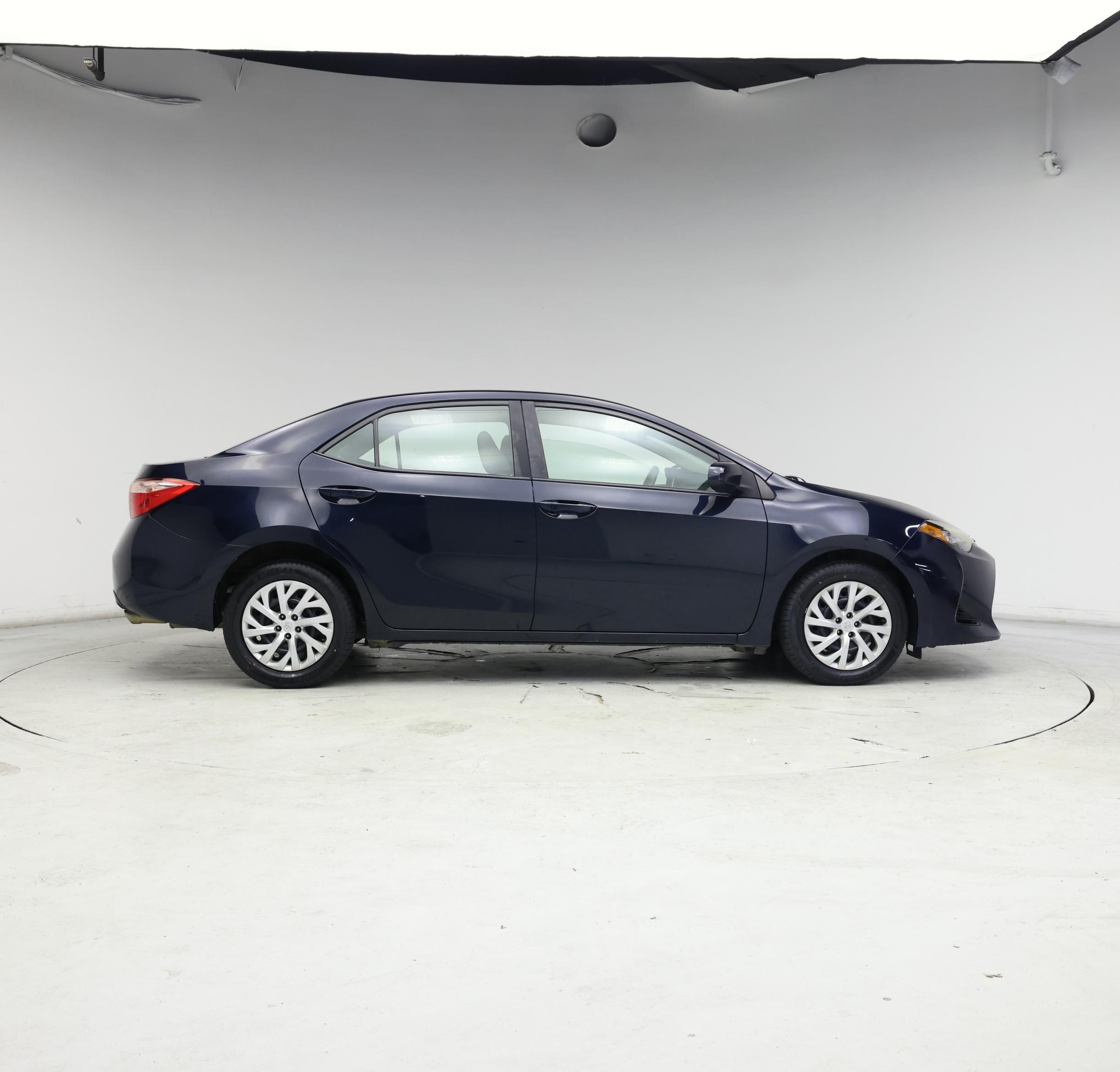 Thumbnail: 2017 Toyota Corolla - 7