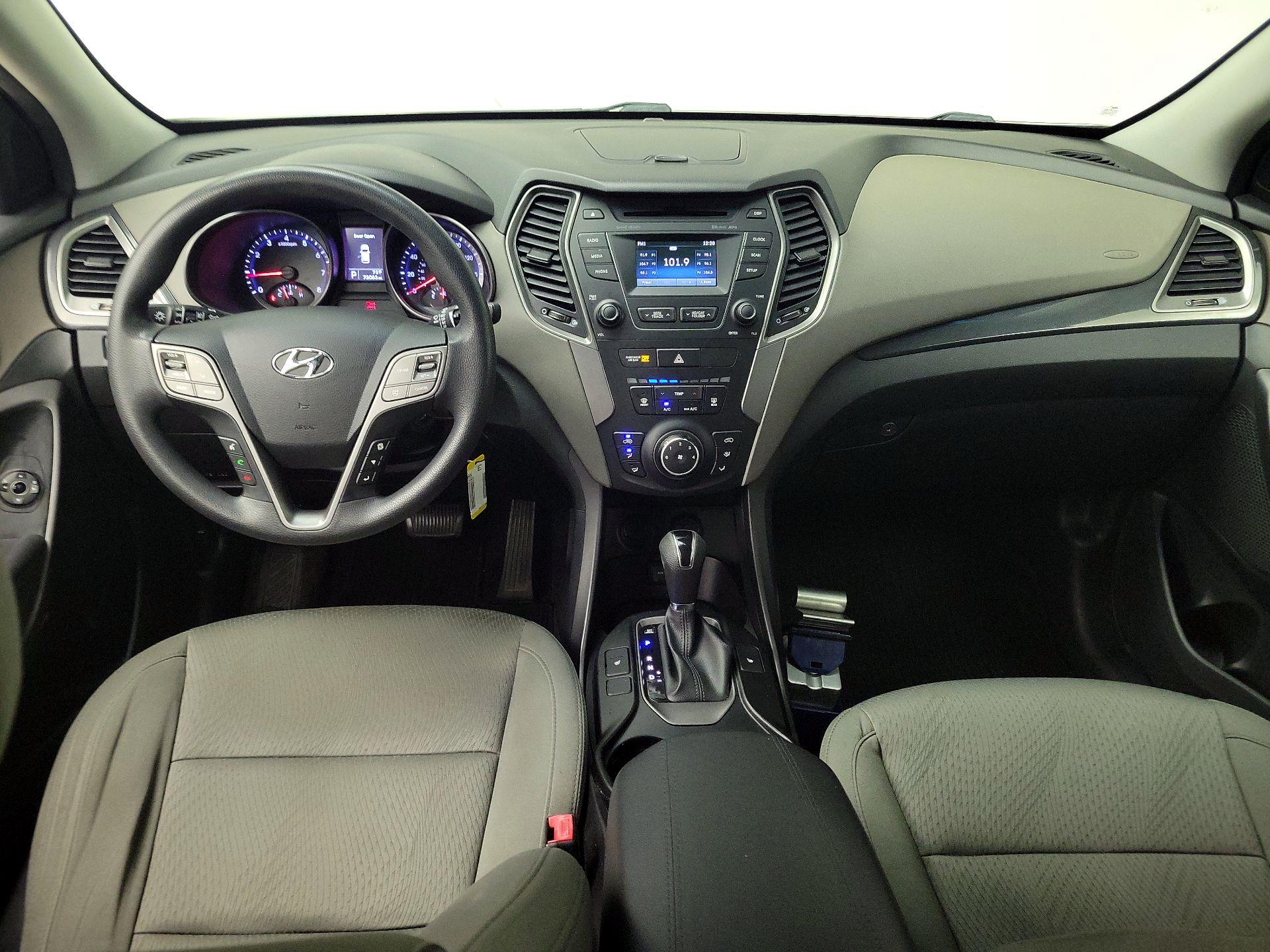 Thumbnail: 2015 Hyundai Santa Fe - 9