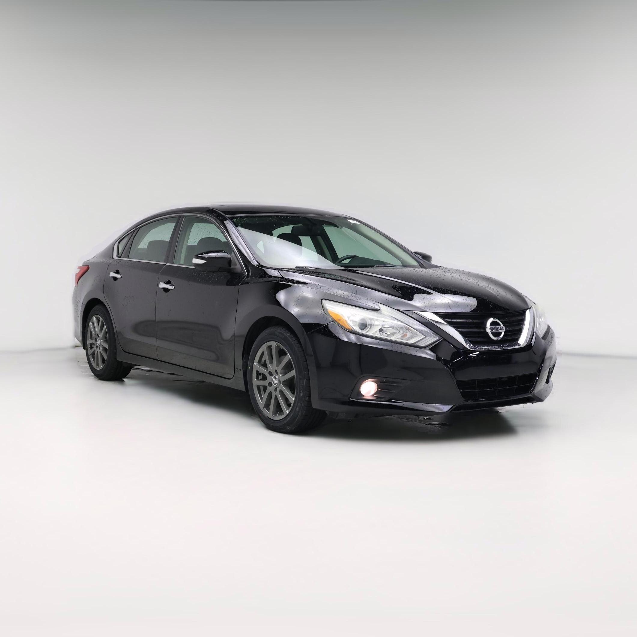 Thumbnail: 2017 Nissan Altima - 1