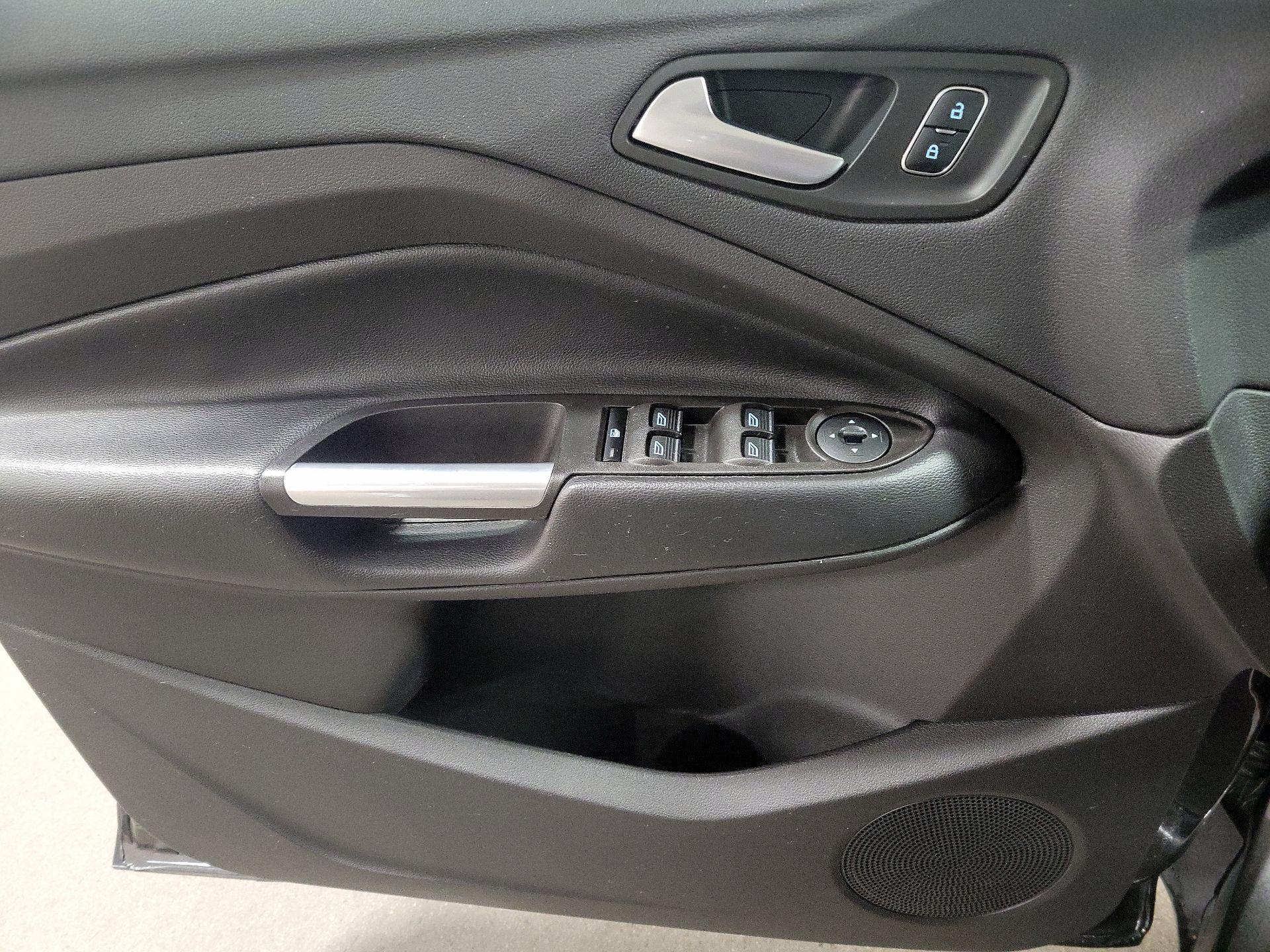 Thumbnail: 2019 Ford Escape - 12