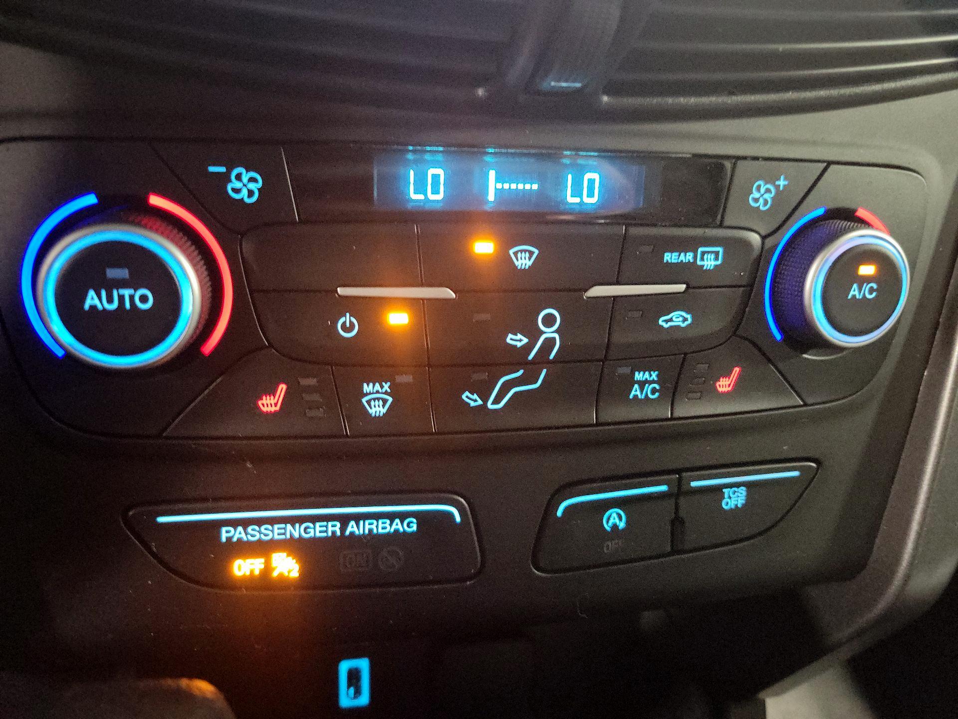 Thumbnail: 2019 Ford Escape - 16