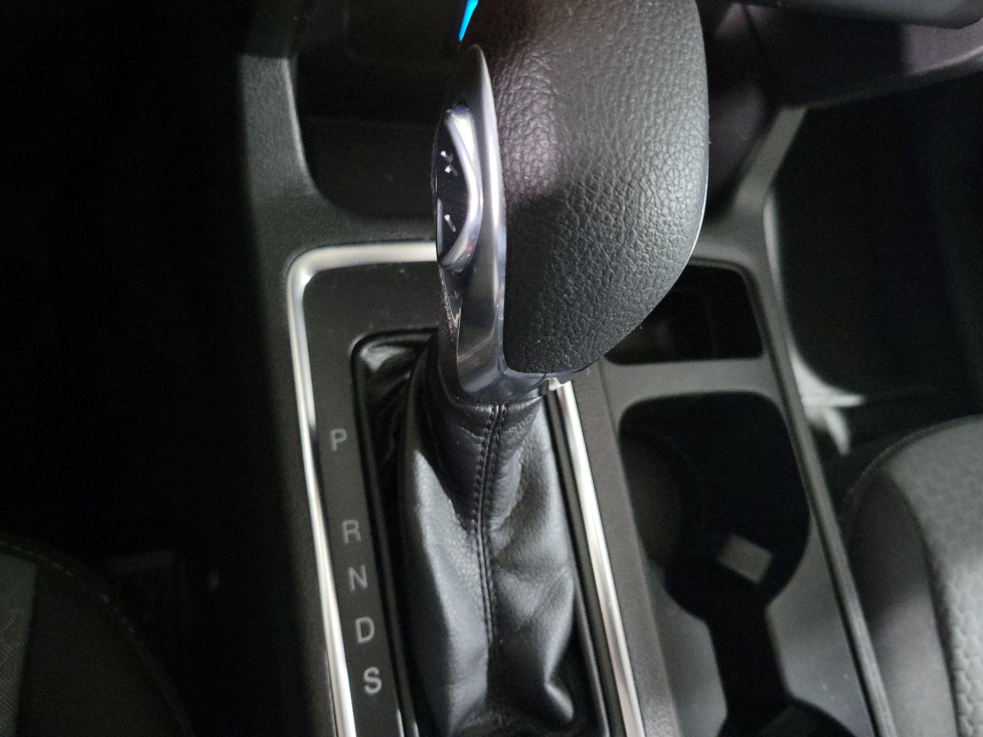 Thumbnail: 2019 Ford Escape - 17