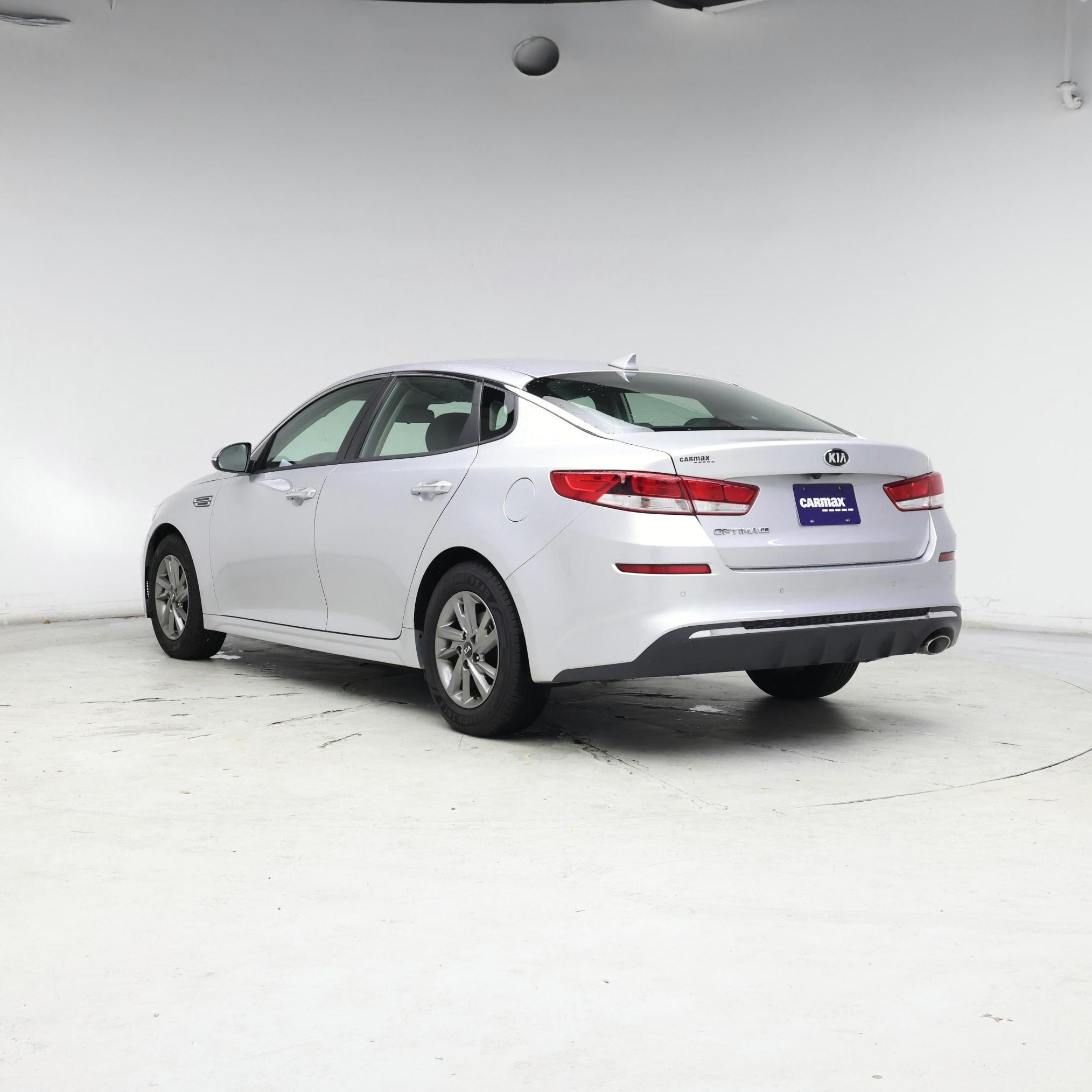 Thumbnail: 2019 Kia Optima - 2