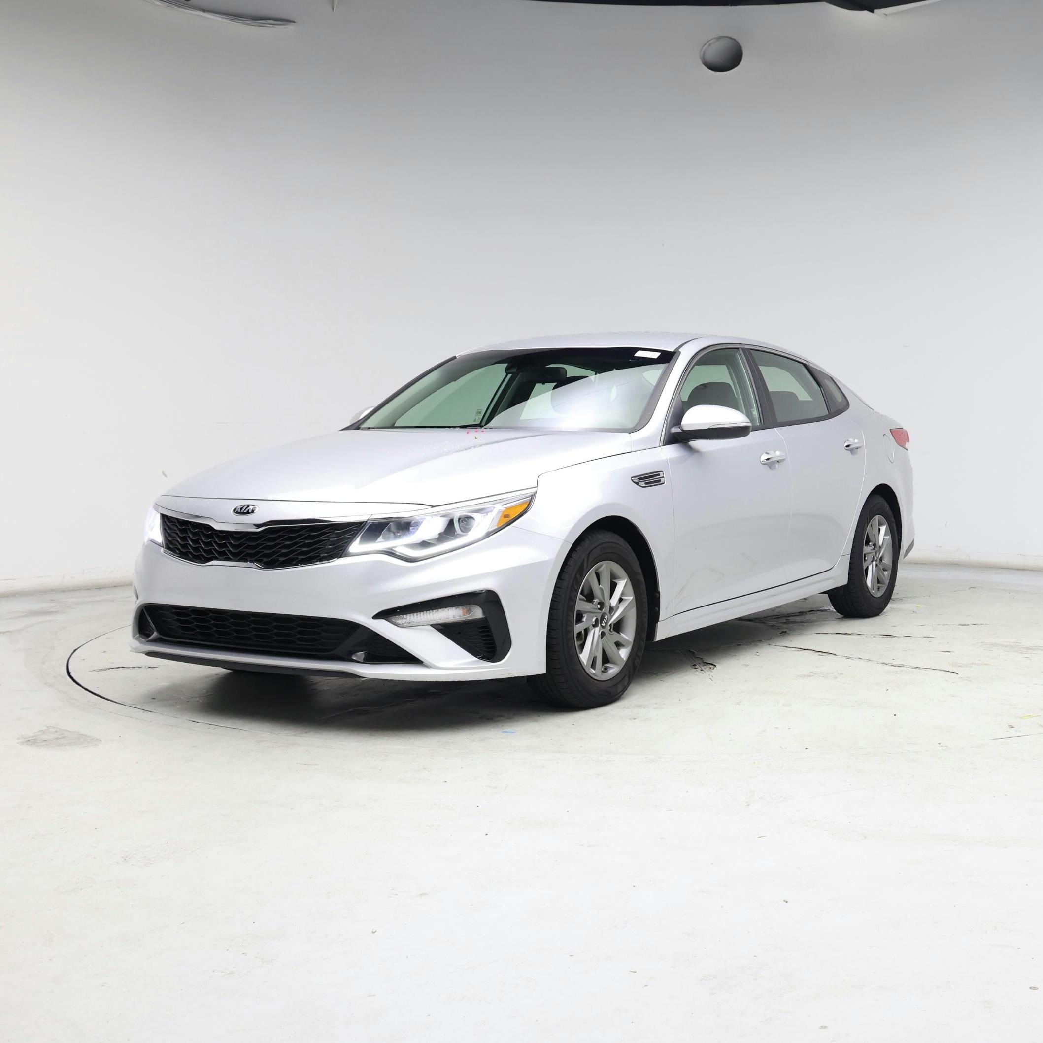Thumbnail: 2019 Kia Optima - 4