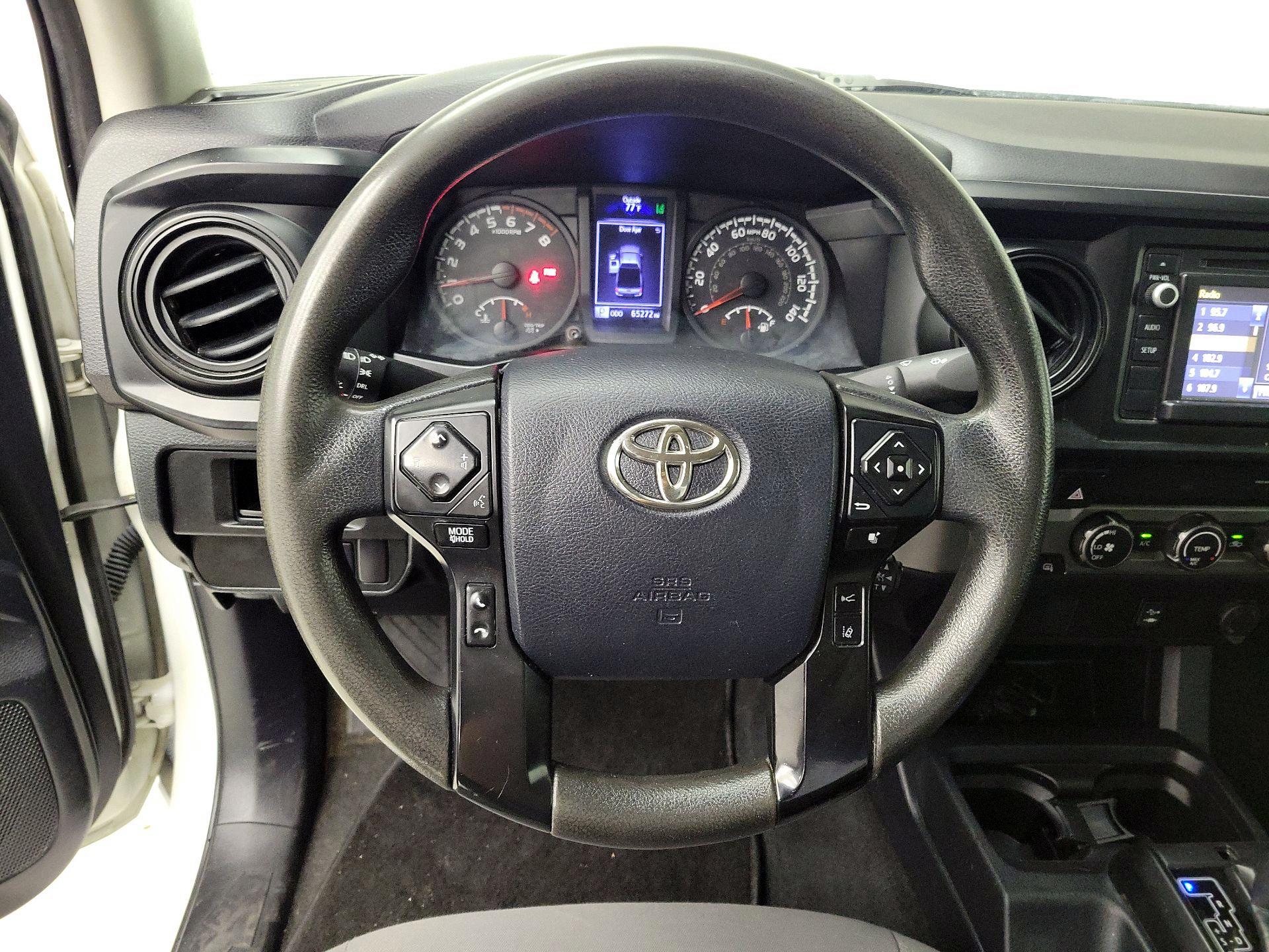 Thumbnail: 2019 Toyota Tacoma - 10