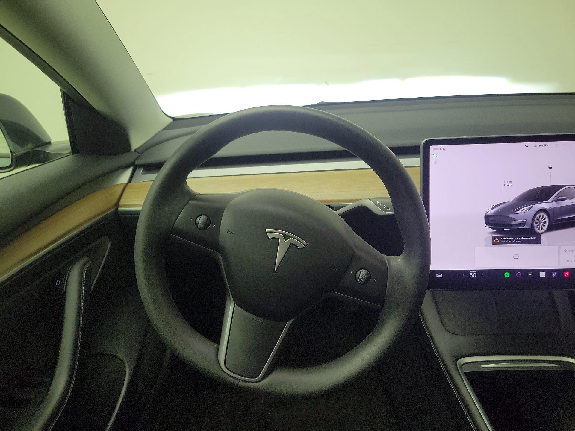 Thumbnail: 2023 Tesla Model 3 - 10