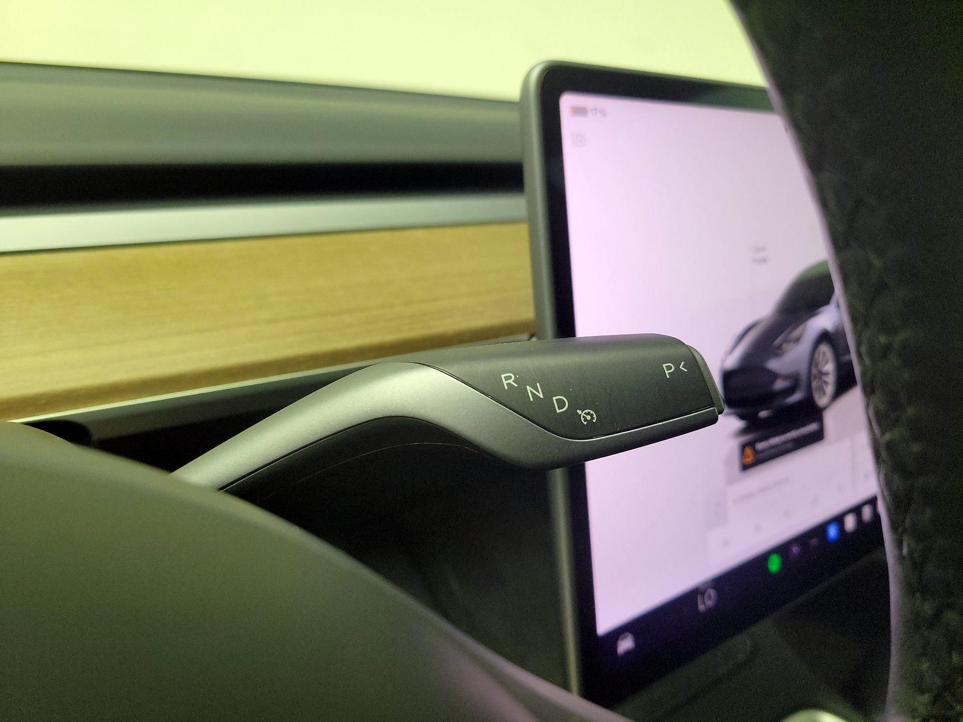 Thumbnail: 2023 Tesla Model 3 - 17