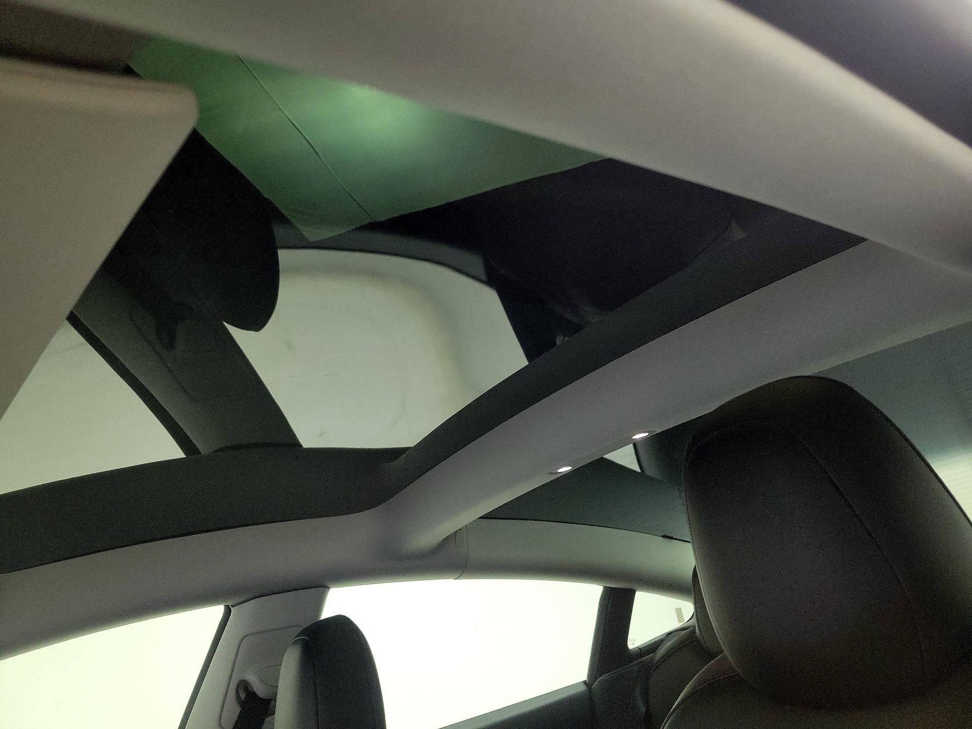 Thumbnail: 2023 Tesla Model 3 - 19