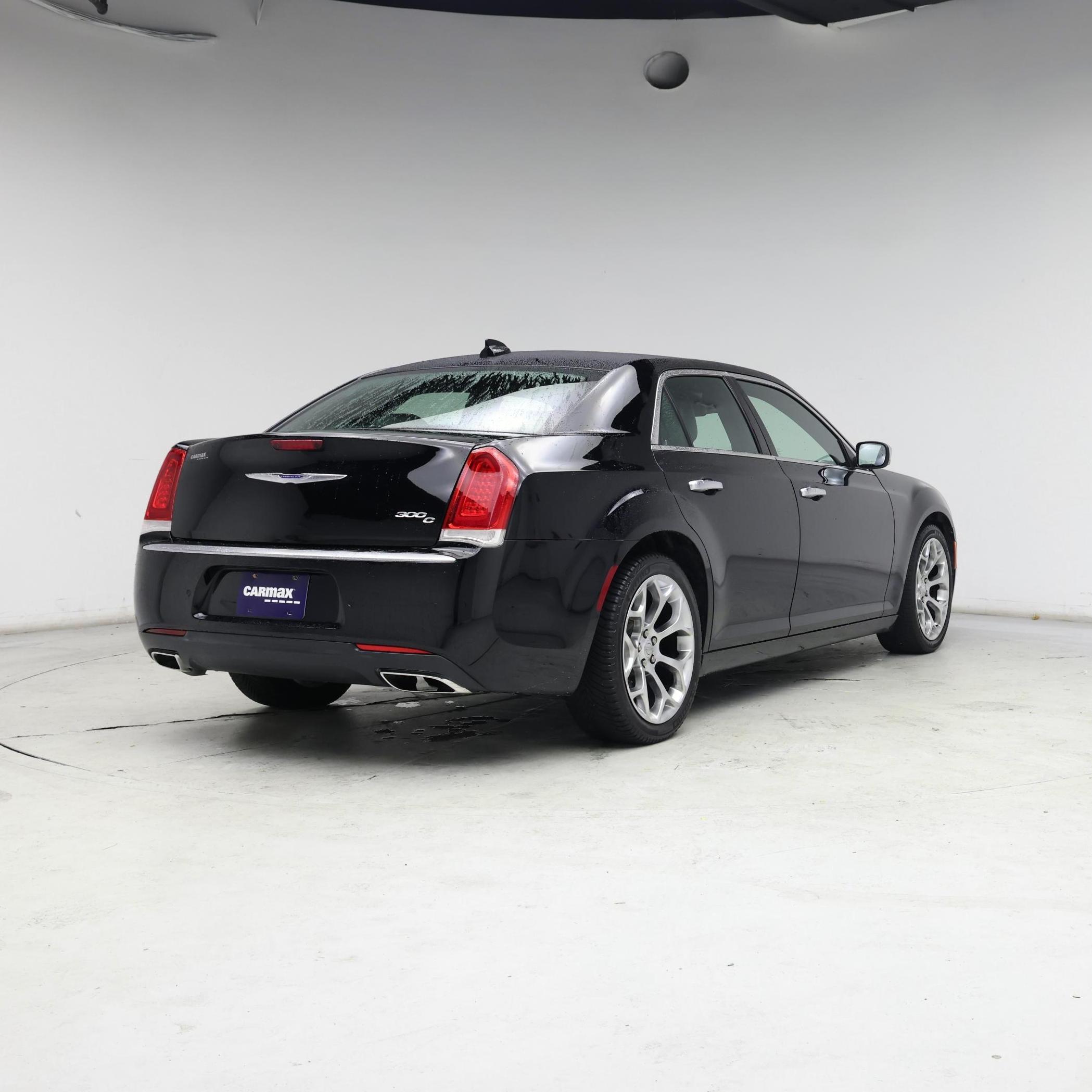 Thumbnail: 2019 Chrysler 300 - 8