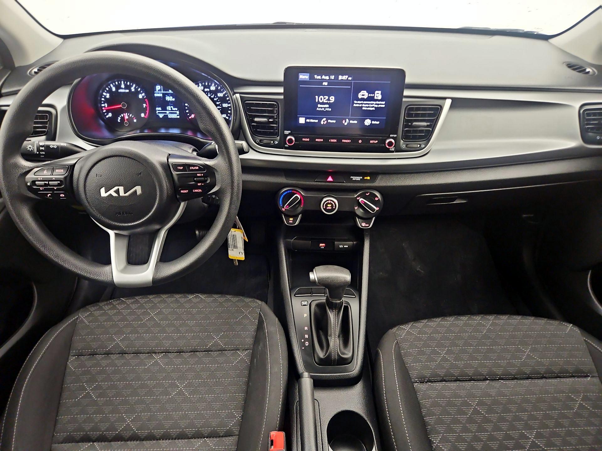 Thumbnail: 2022 Kia Rio - 9