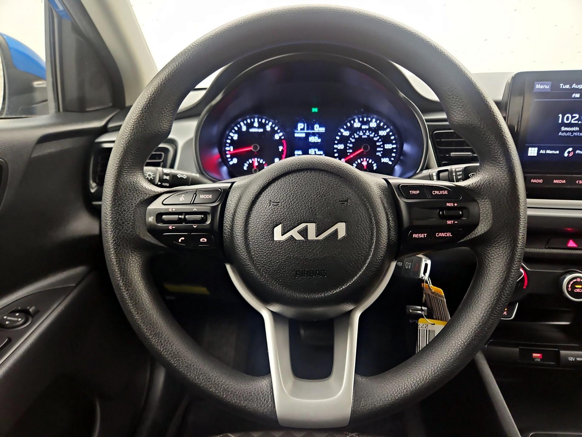 Thumbnail: 2022 Kia Rio - 10