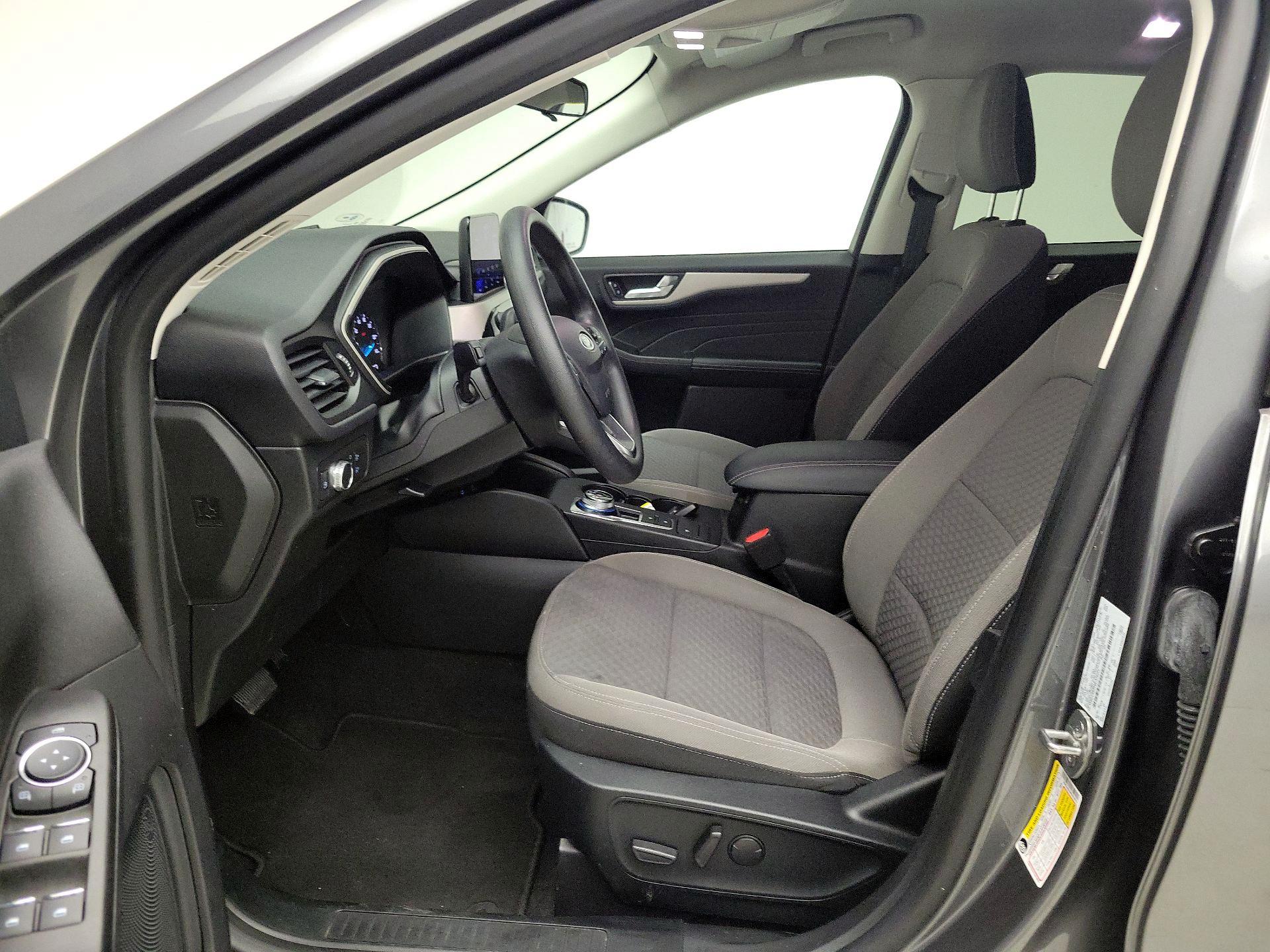 Thumbnail: 2021 Ford Escape - 11