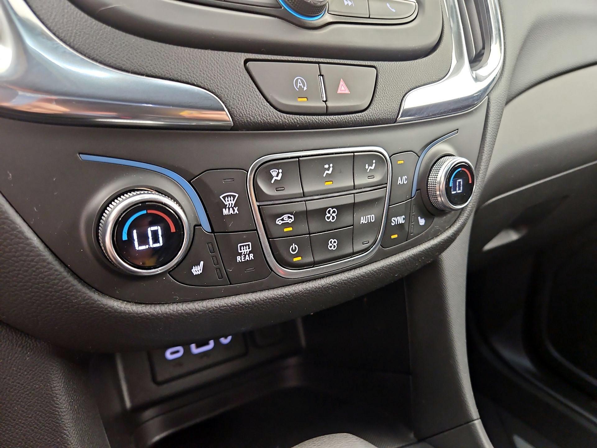 Thumbnail: 2022 Chevrolet Equinox - 16