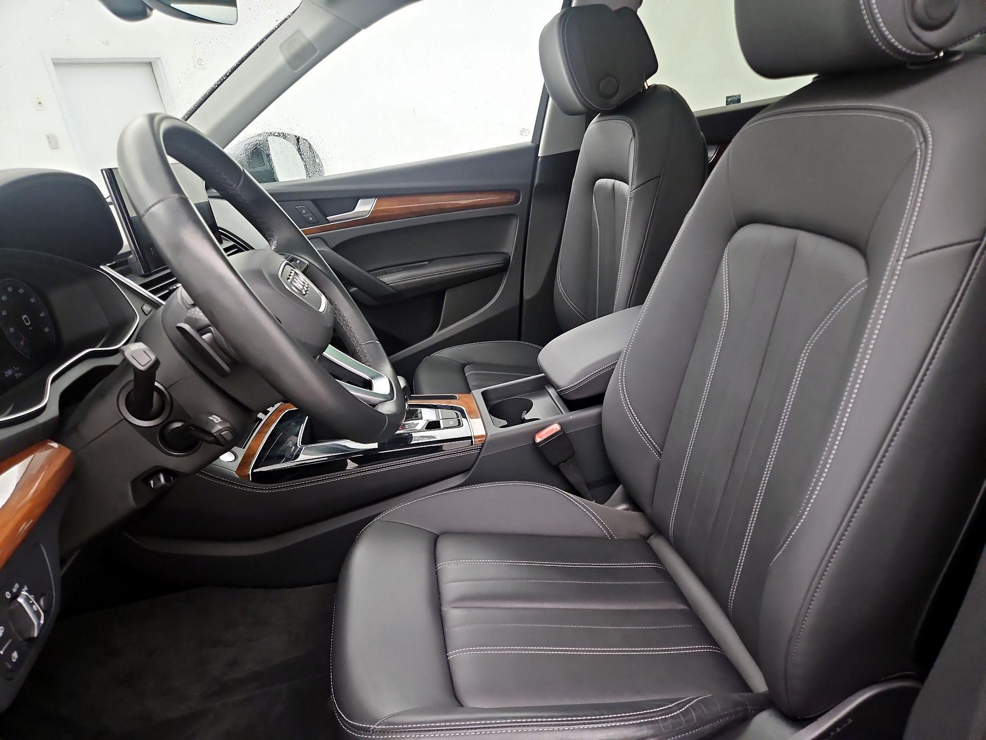 Thumbnail: 2023 Audi Q5 - 11
