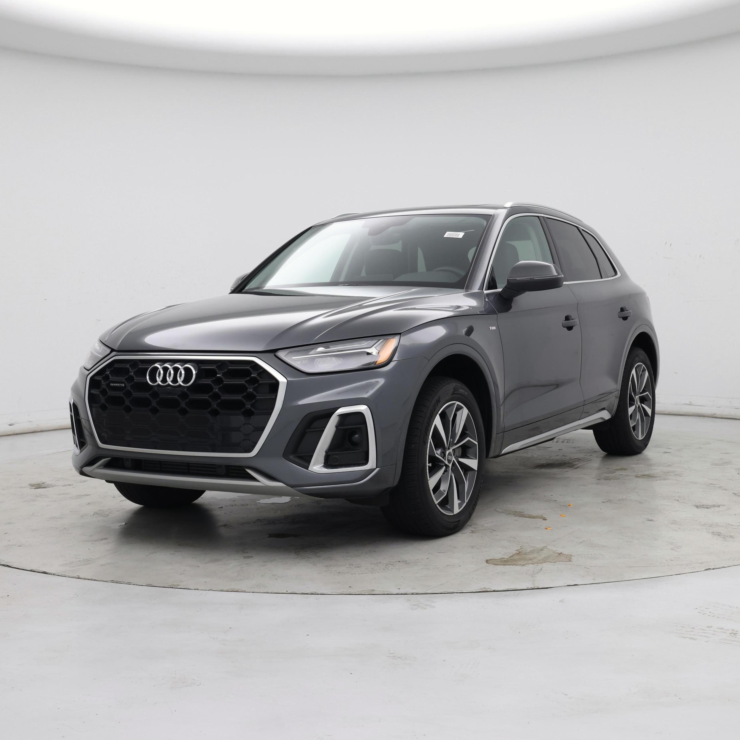 Thumbnail: 2023 Audi Q5 - 4