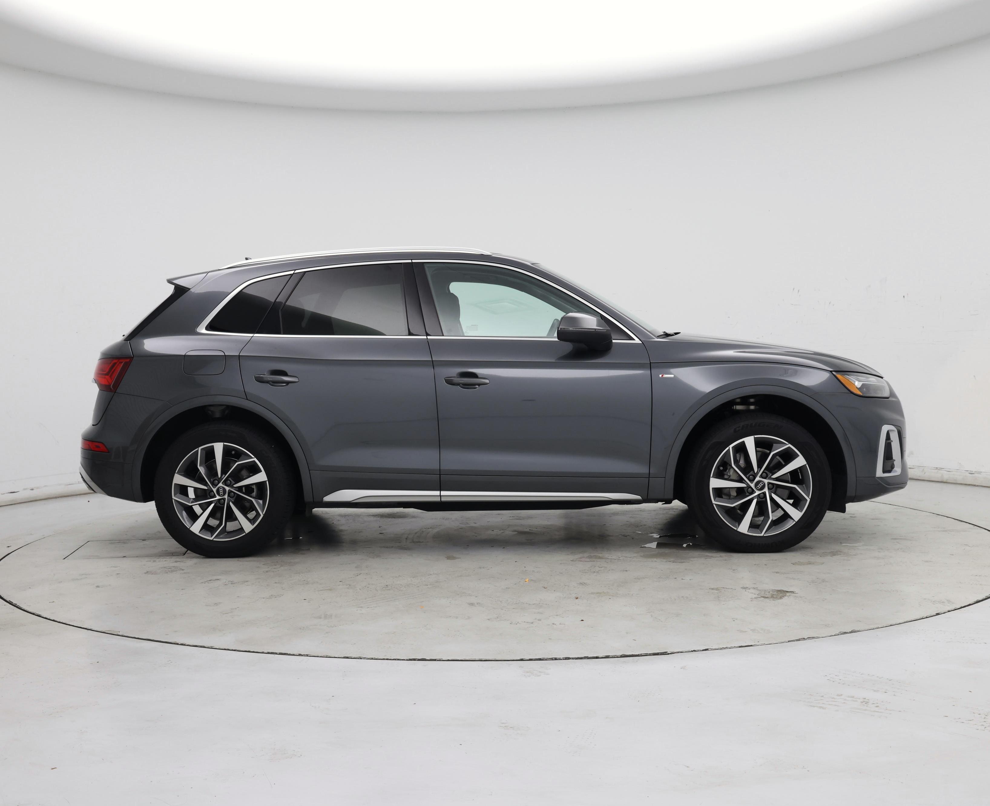 Thumbnail: 2023 Audi Q5 - 7