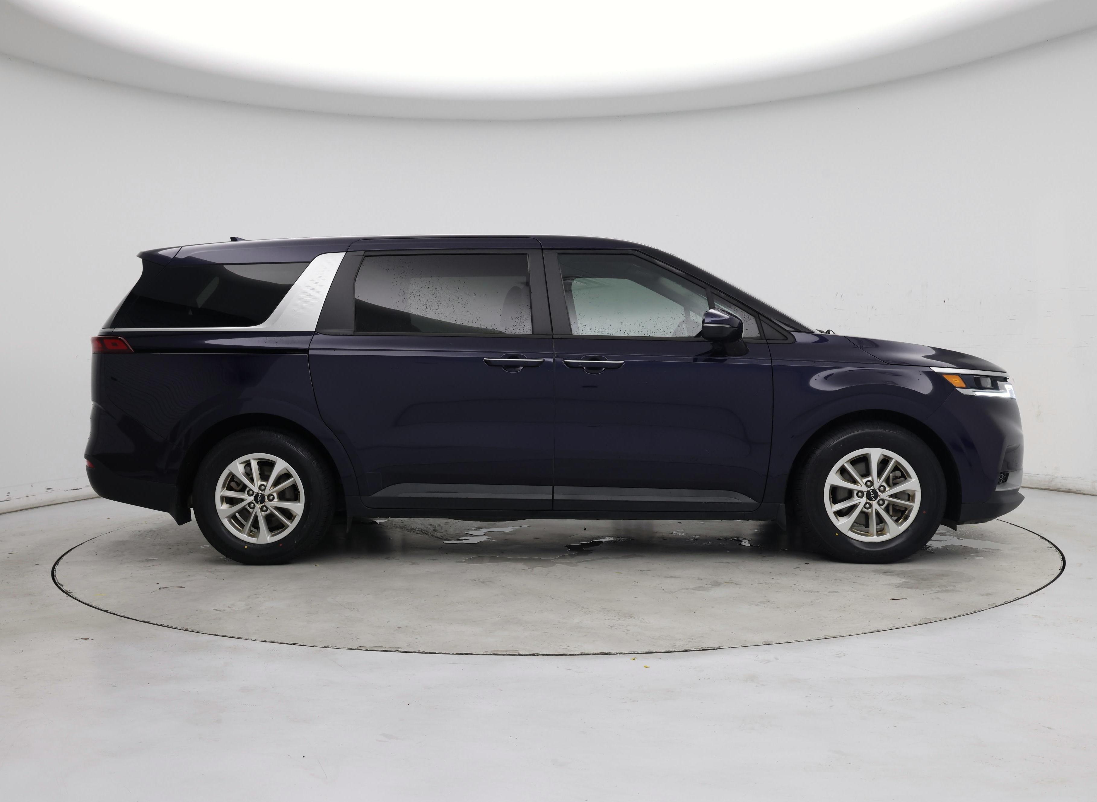 Thumbnail: 2022 Kia Carnival - 7