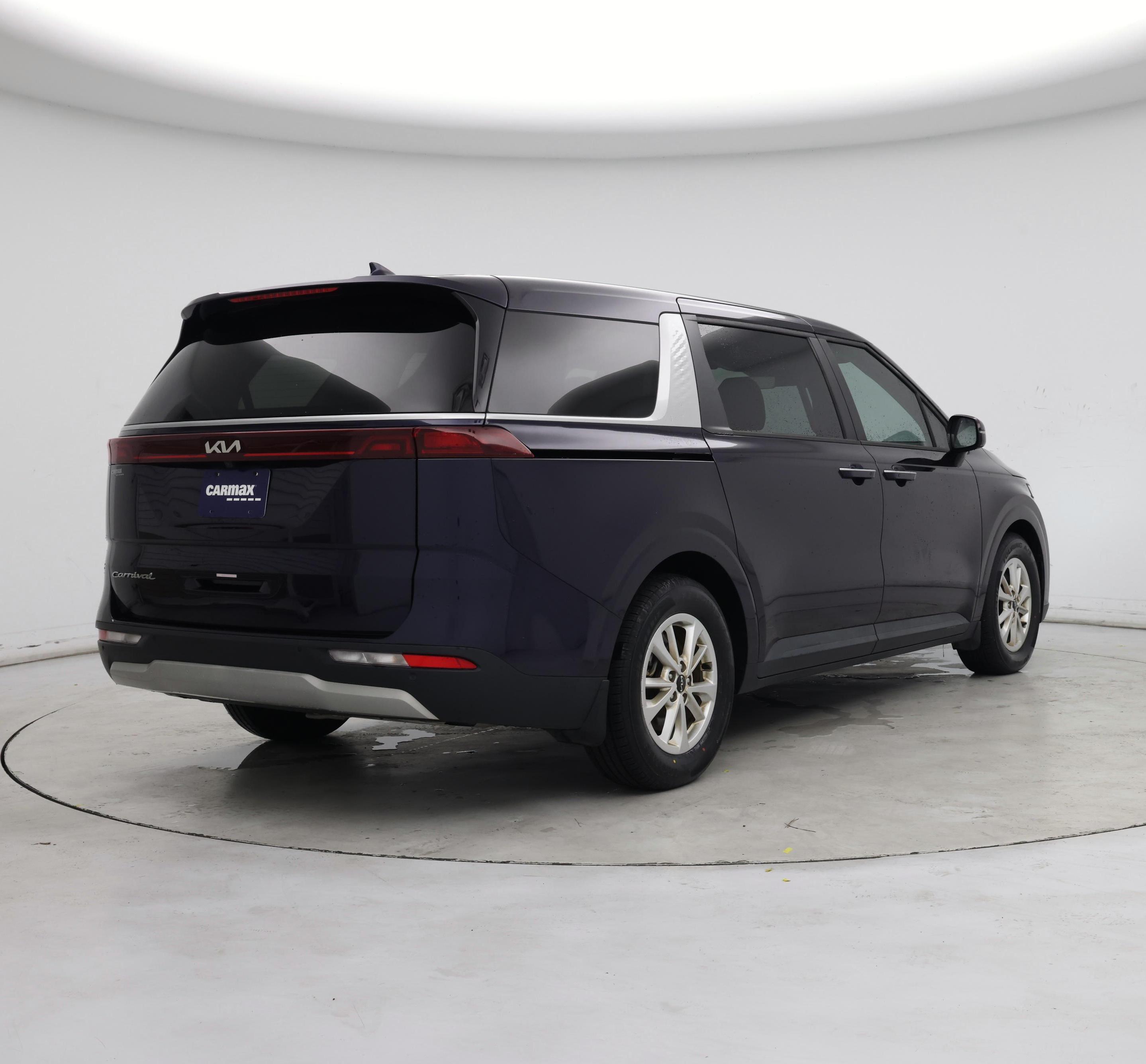 Thumbnail: 2022 Kia Carnival - 8