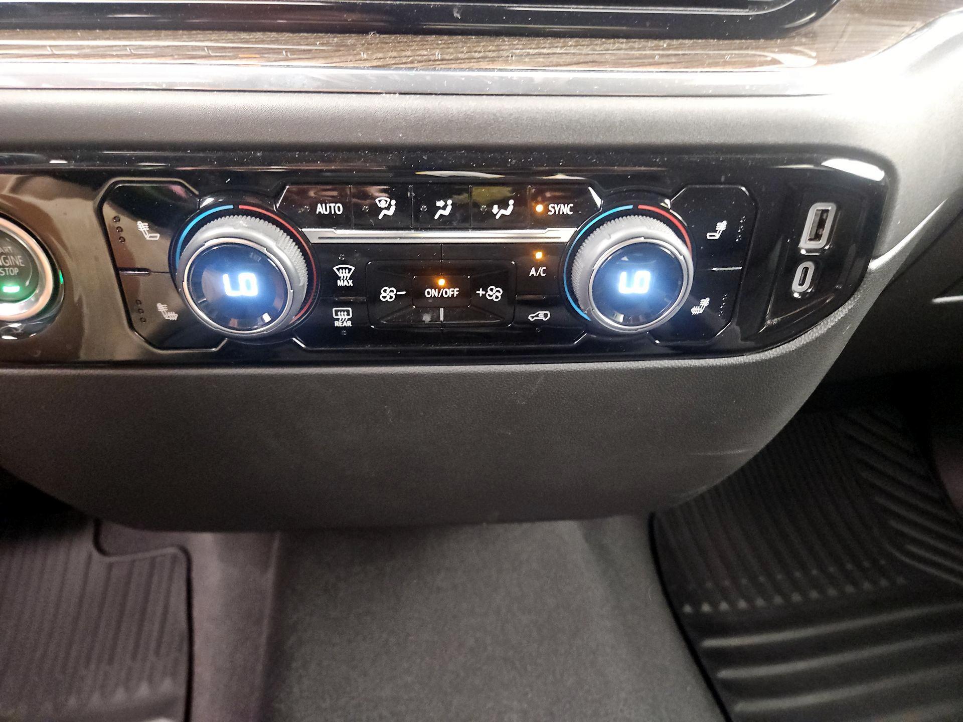 Thumbnail: 2023 Chevrolet Silverado 1500 - 17