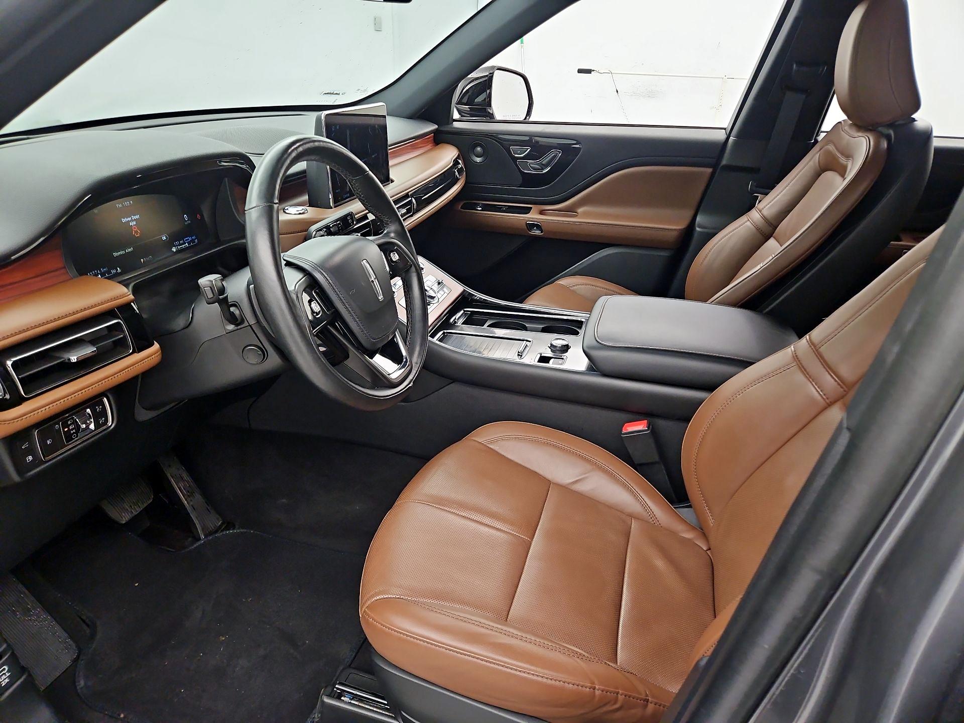 Thumbnail: 2022 Lincoln Aviator - 11