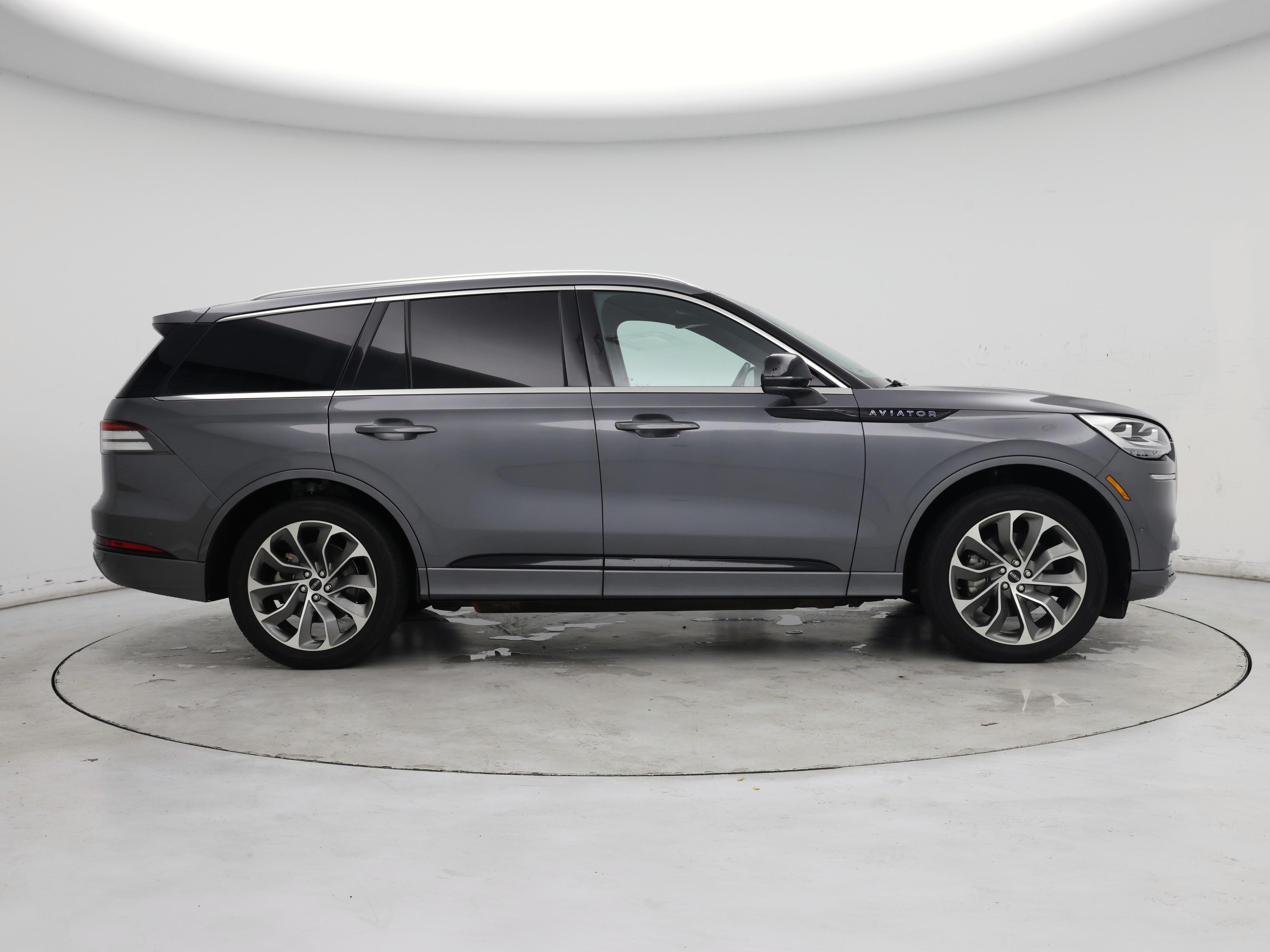 Thumbnail: 2022 Lincoln Aviator - 7