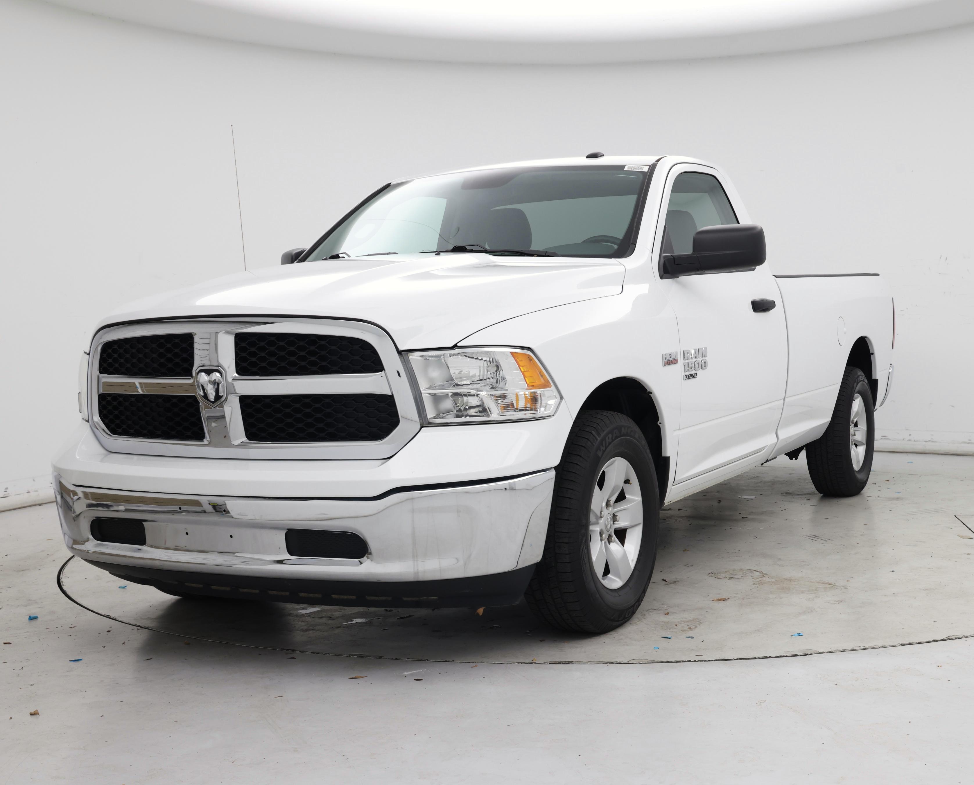 Thumbnail: 2020 RAM 1500 Classic - 4